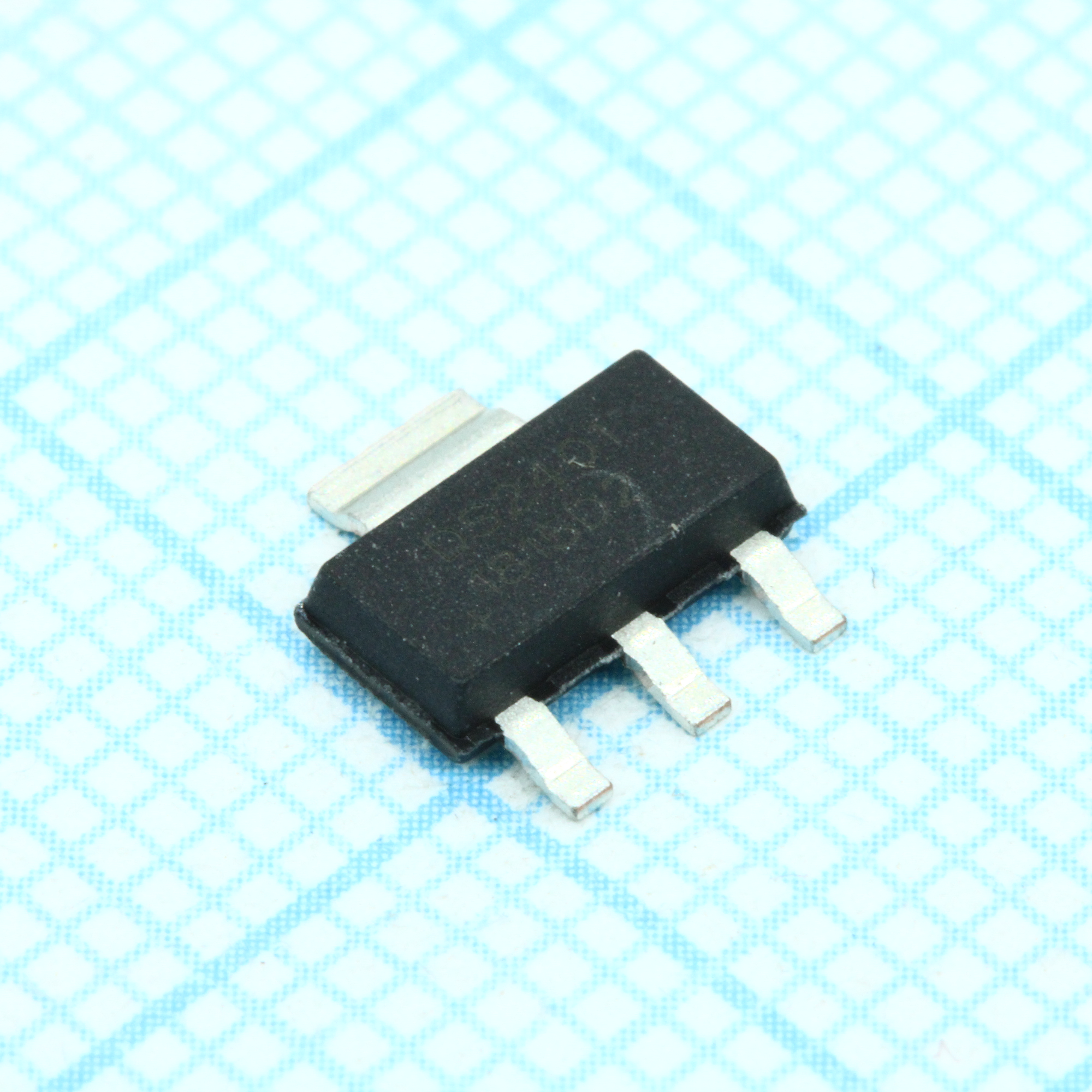 DS2401Z+T&R - IC SILICON SERIAL NUMBER SOT-223