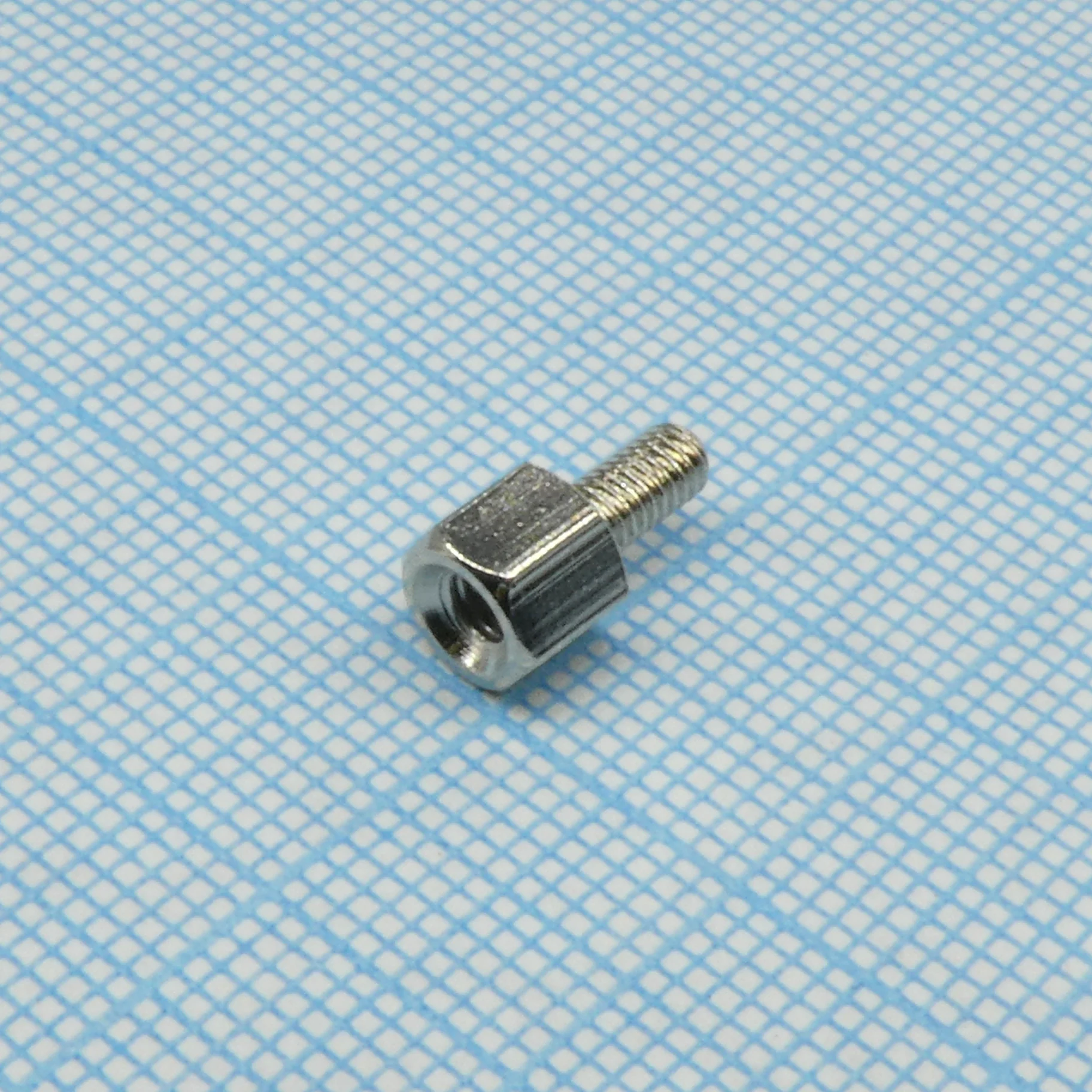 H-L0500-1100-5-03-1N1W - Стойка латунная. без покрытия шестигранная М3 отверстие-винт, L= 5мм