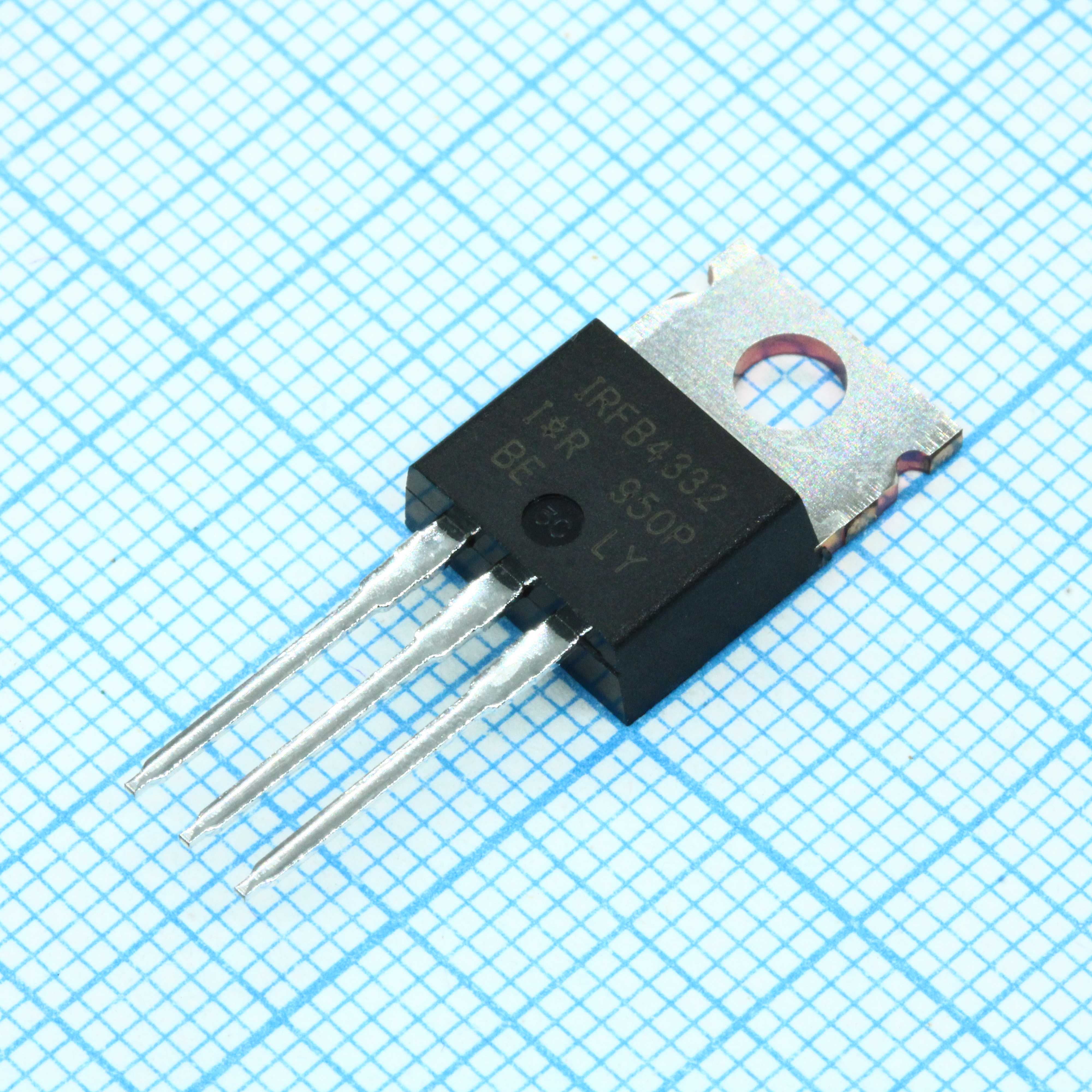 IRFB4332PBF - Транзистор полевой MOSFET N-канальный 250В 390Вт