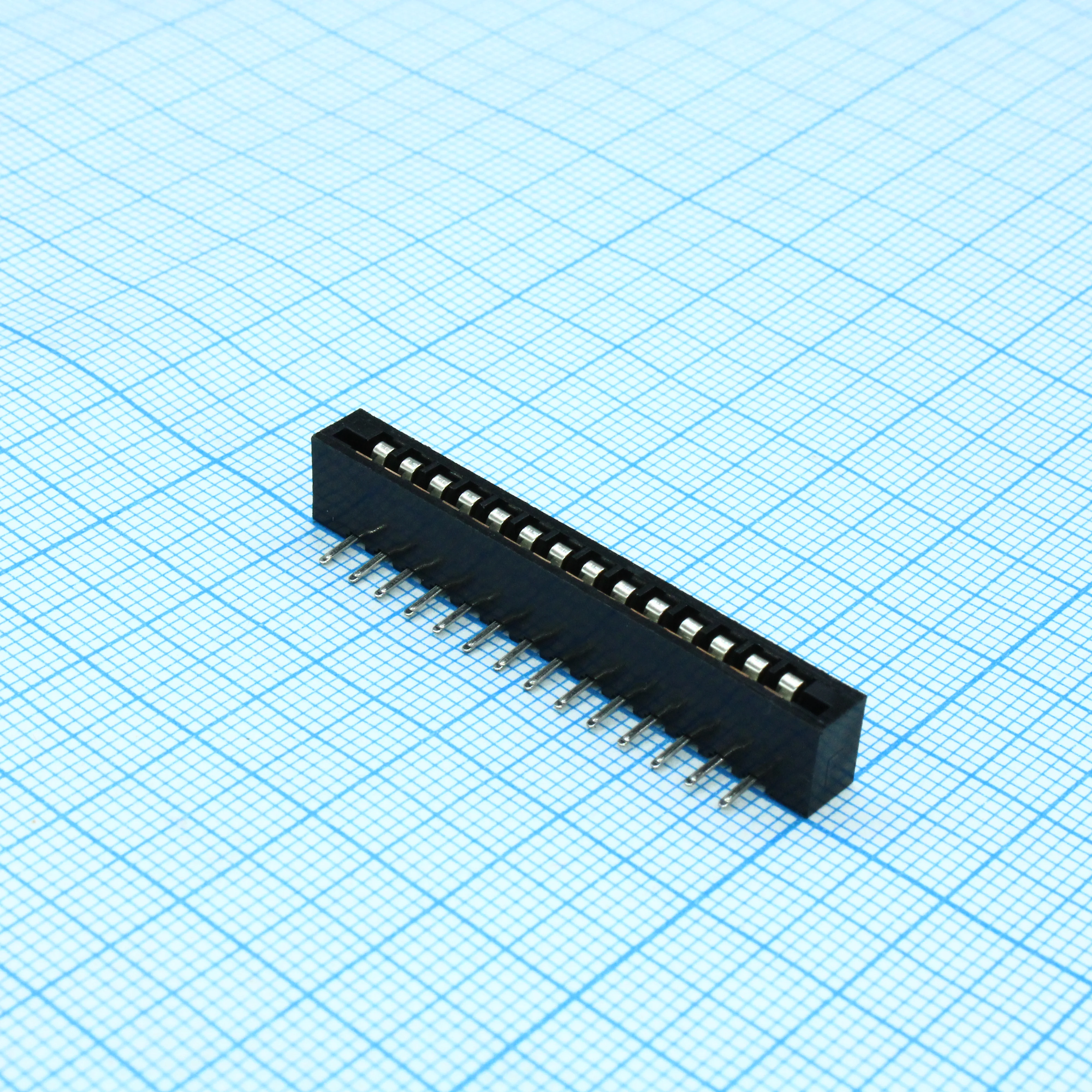 DS1020-14RT1D - FPC разъем для шлейфа на плату угловой 14pin, шаг 2.54мм