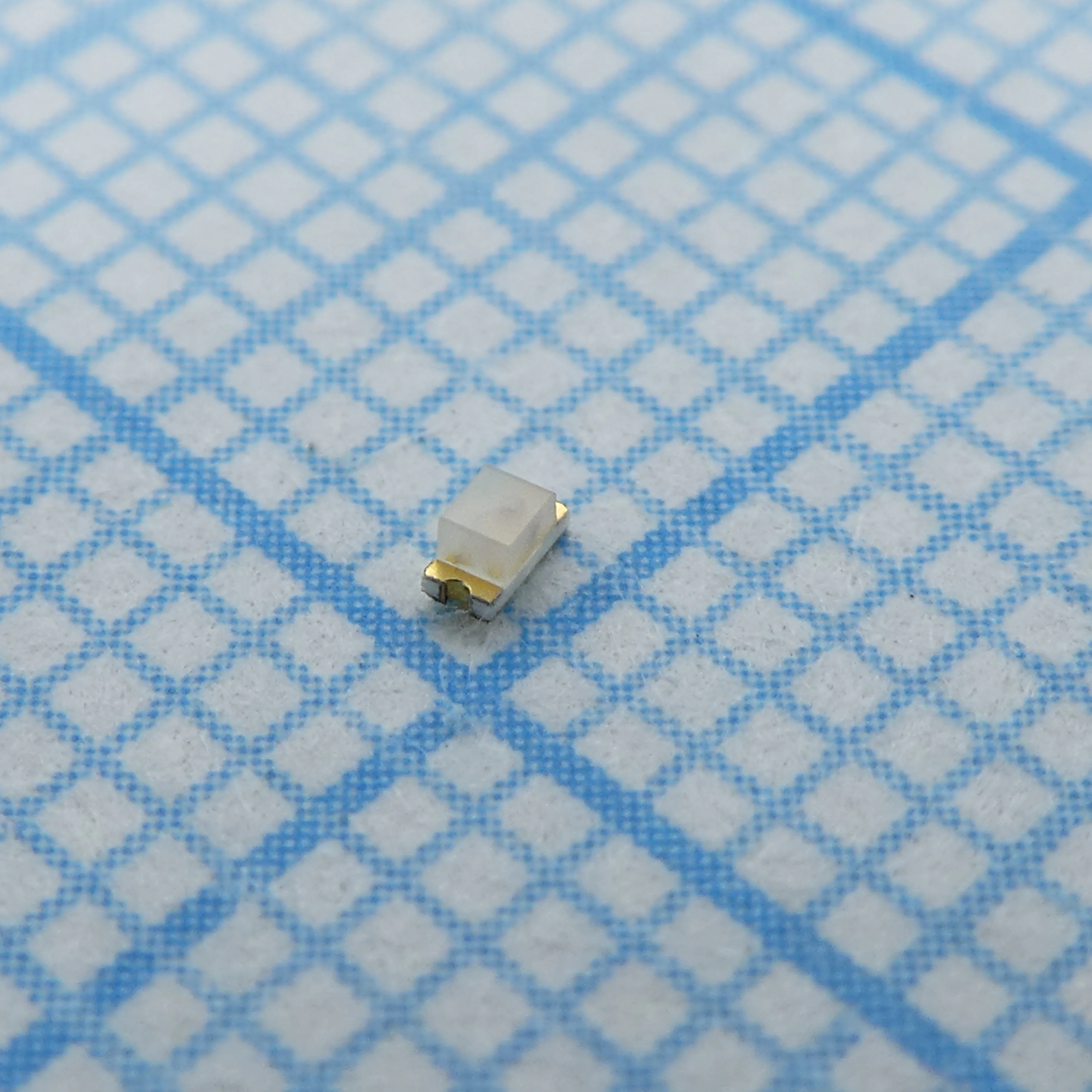 HSMS-C190 - Светодиод SMD красный 10MCD 626нм матовый