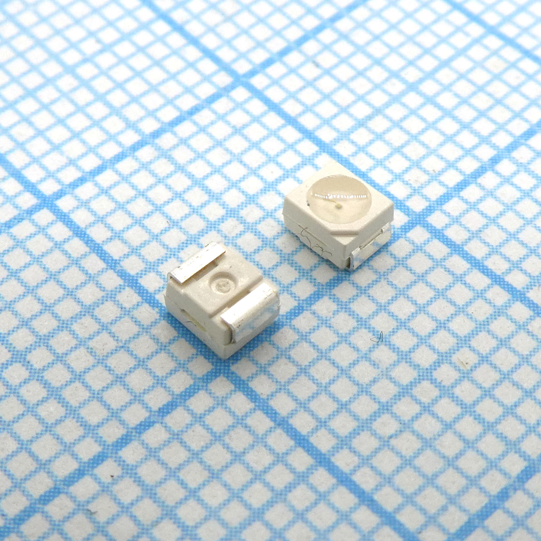 KA-3528SURCK - Светодиод smd 3,5х2,8мм/красный/635нм/70-200мкд/прозрачный/120°