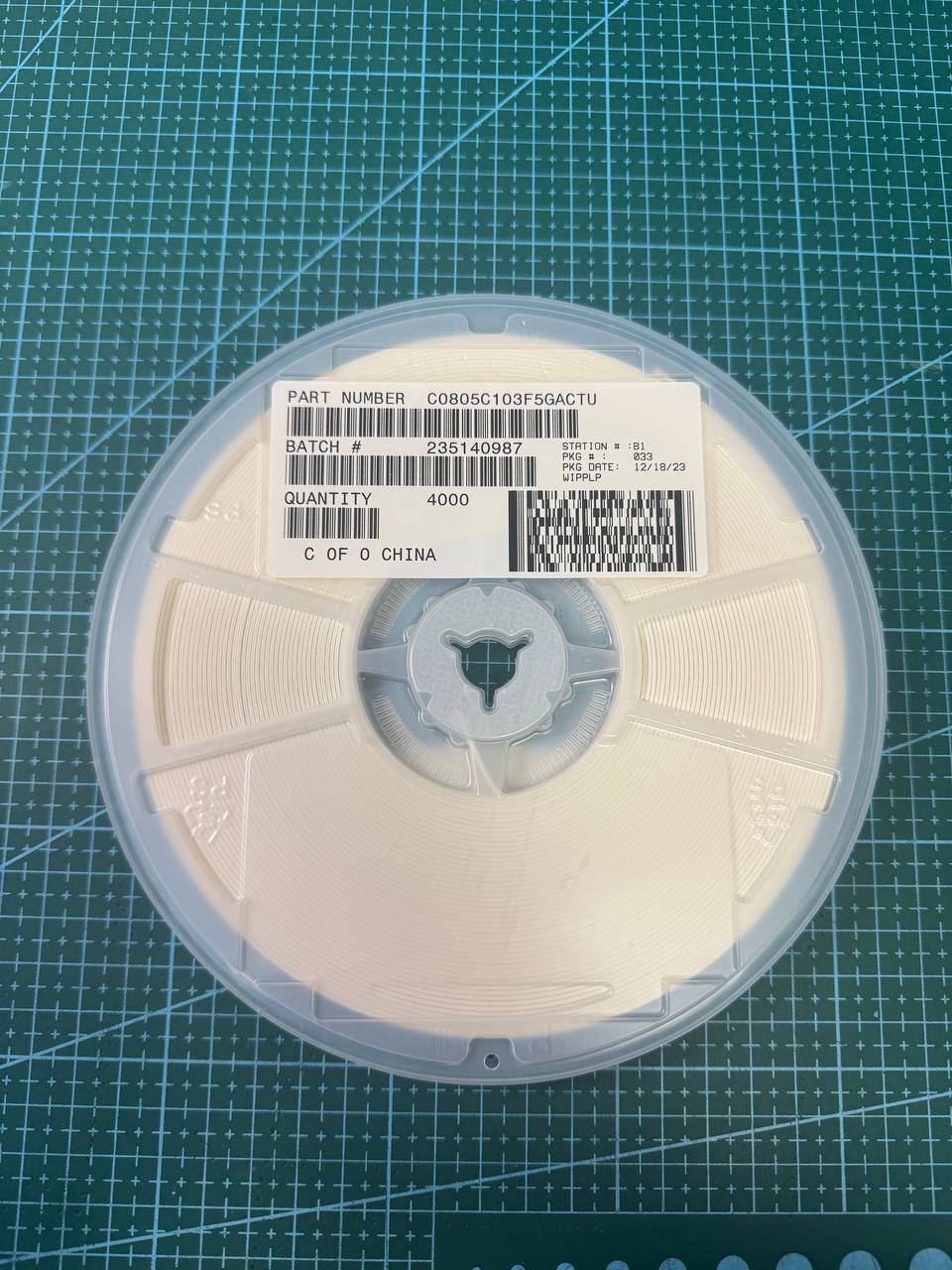 Керамические конденсаторы C0805C103F5GACTU (Kemet)