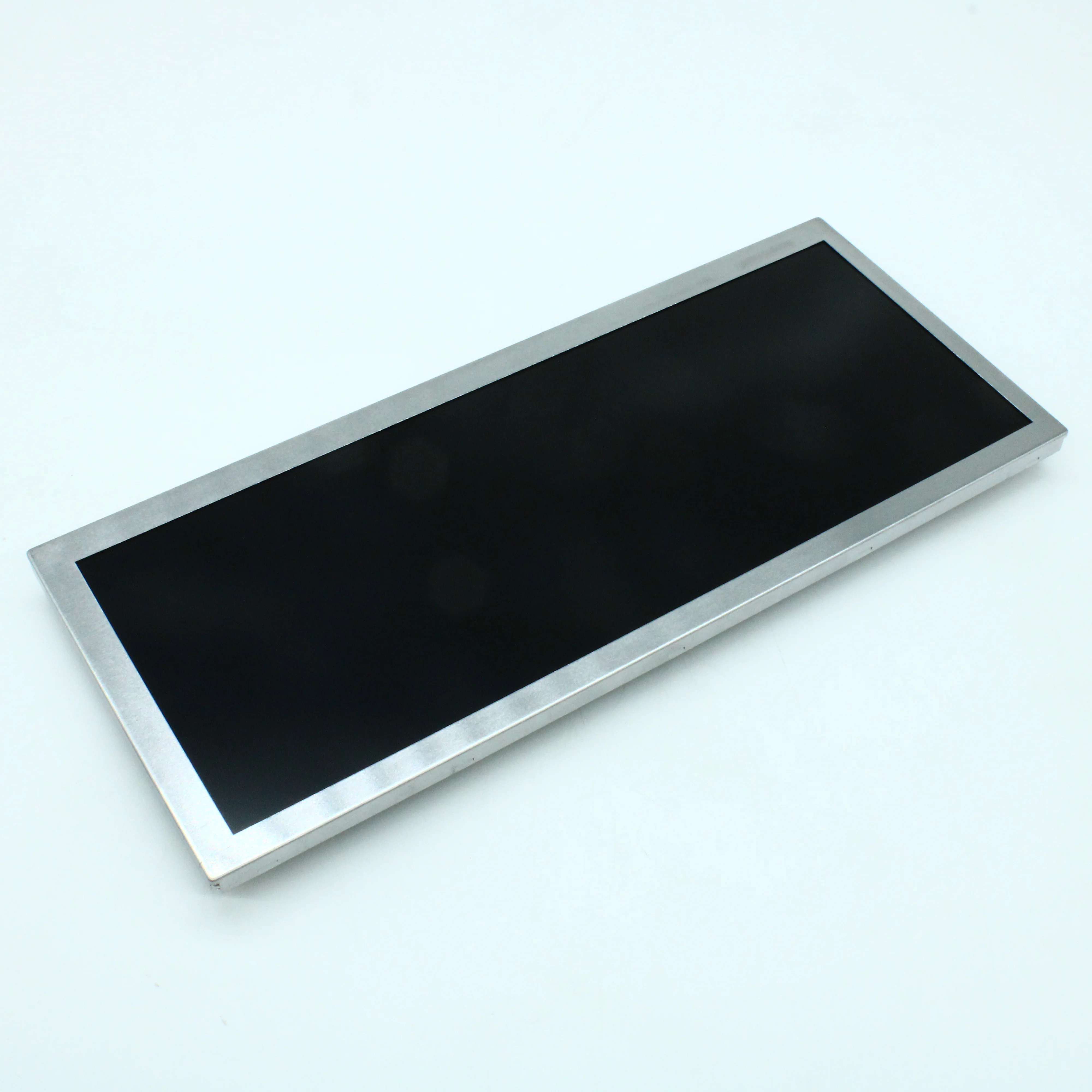 TFT1920720-26-E - TFT 10.3",  1920х720, яркость 1000 cd/m2, углы обзора 85/85/85/85, контраст 1000:1, антибликовое покрытие, интерфейс 2ch LVDS, -40 ... 85 °C