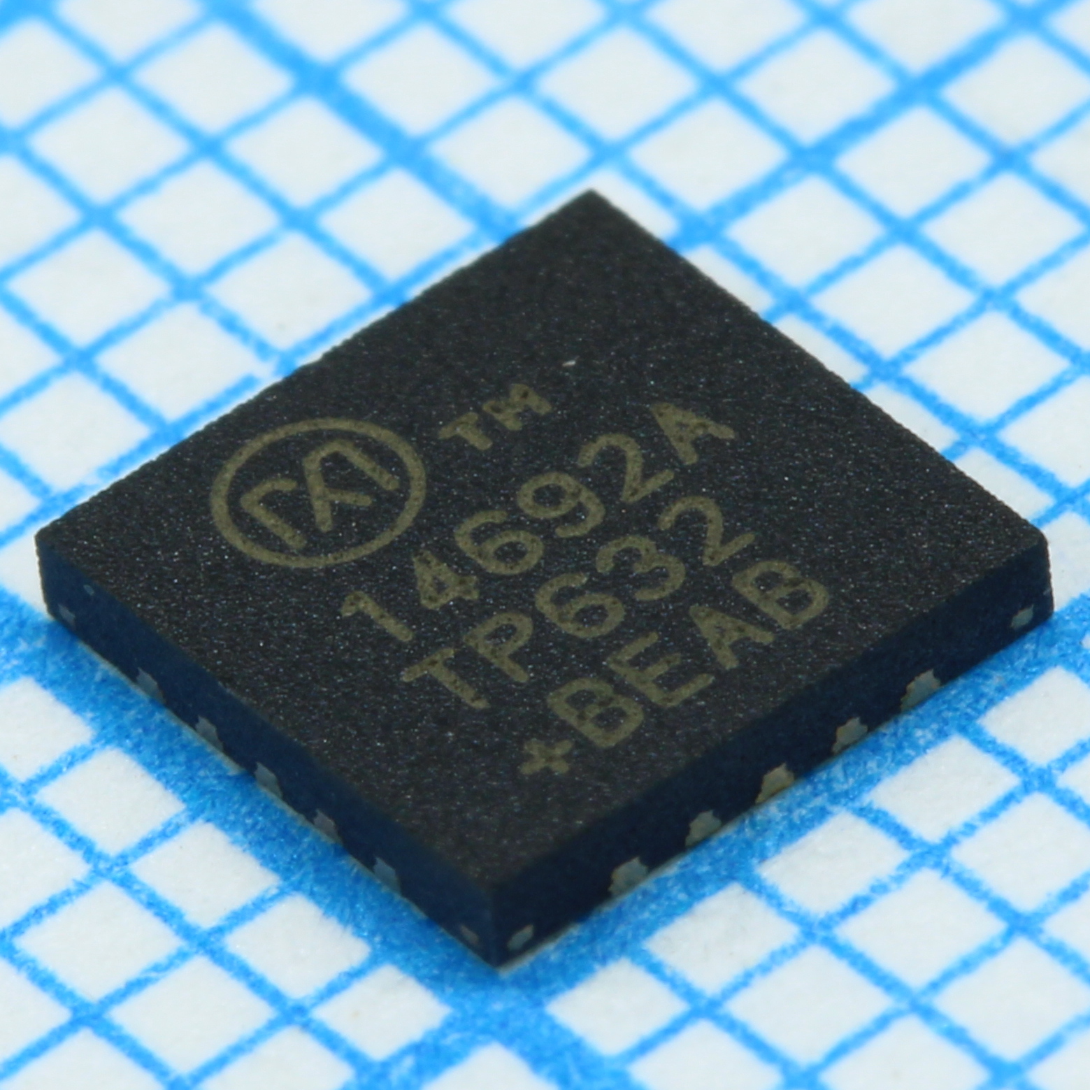 MAX14692ATP+T - Высокоточный регулируемый ограничитель мощности