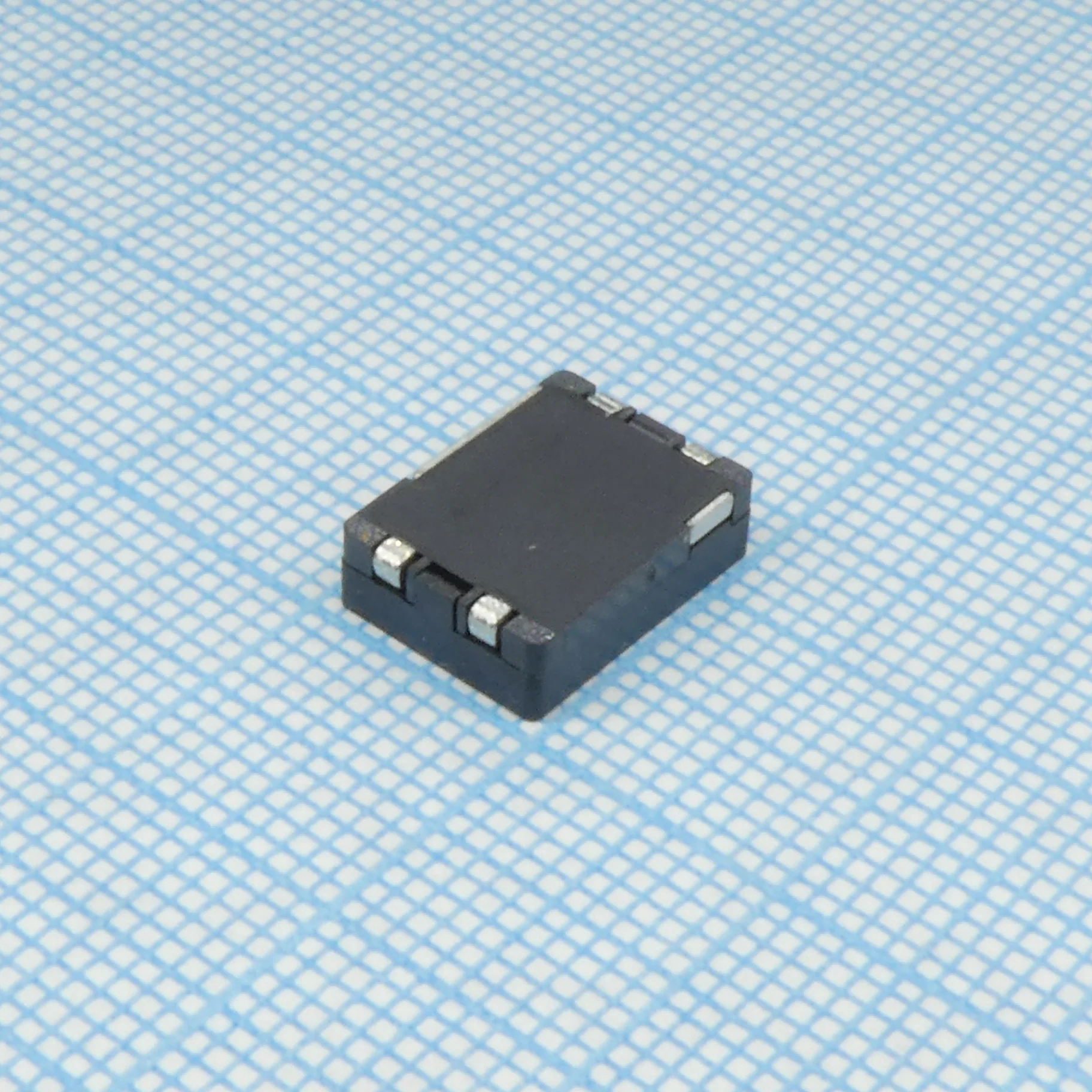 BNX026-H01L - EMI фильтр индуктивно-емкостной 20A 50VDC 35dB SMD T/R