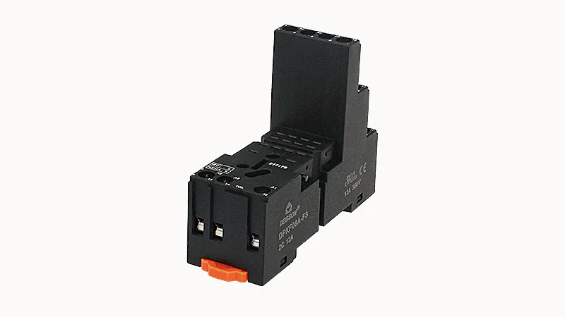 Колодка для реле DPKF08A-F3 - Колодка для реле DRPE-2CH, 12A, 300V, фиксация провода: зажимная клетка, с защитой от прикосновения, с разъемом для модуля DMD, пластик, цвет: черный, монтаж на DIN рейку