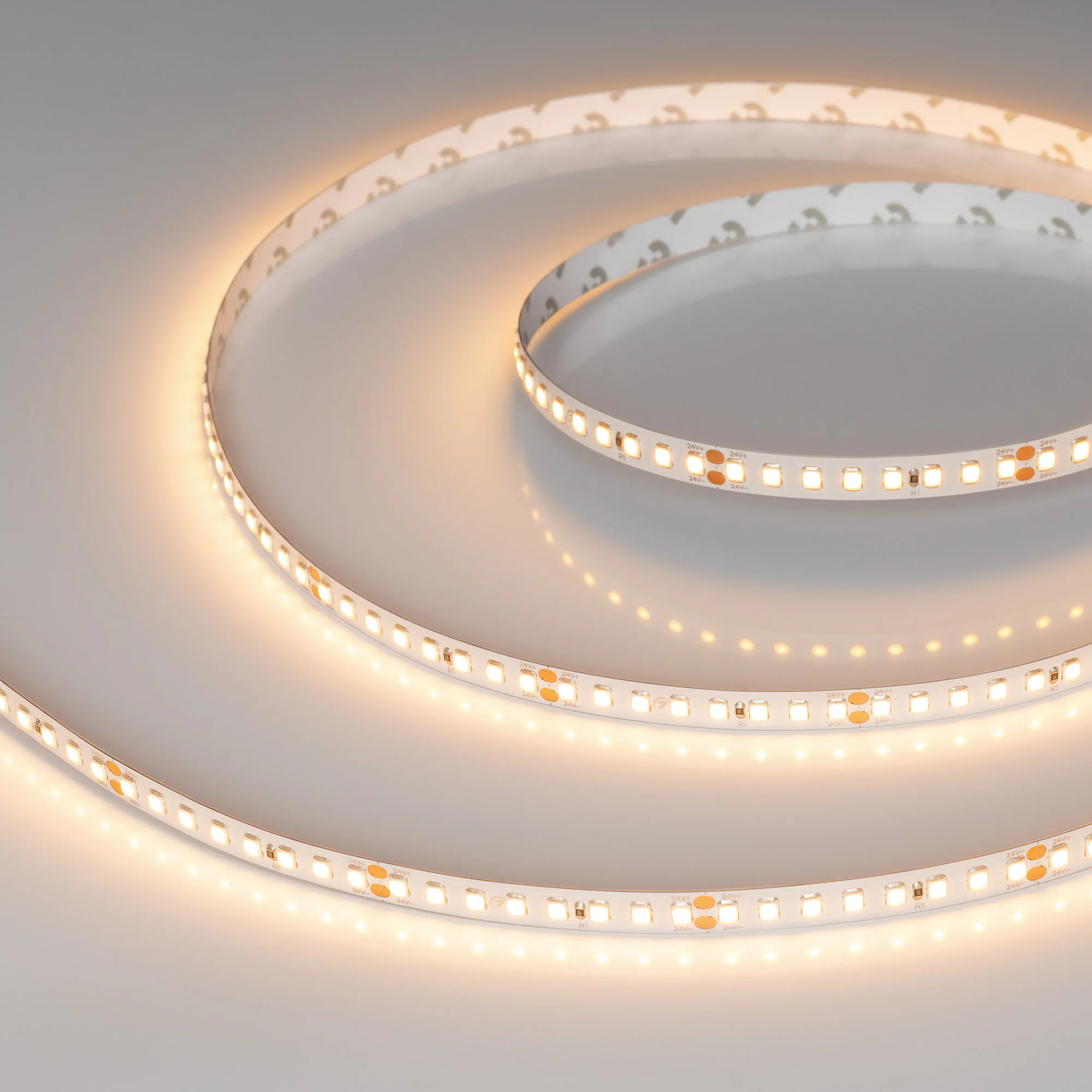 Лента RT-A160-8mm 24V Warm2700 (12 W/m, IP20, 2835, 5m) 024539(2) - Светодиодная лента RT-A160, открытая. Светодиоды 2835, 160 шт/м (800 шт на 5 м), белая плата, ширина 8 мм, скотч 3M. Цвет ТЁПЛЫЙ 2700 K, цветопередача CRI>85, угол 120°. Питание 24V, мощн