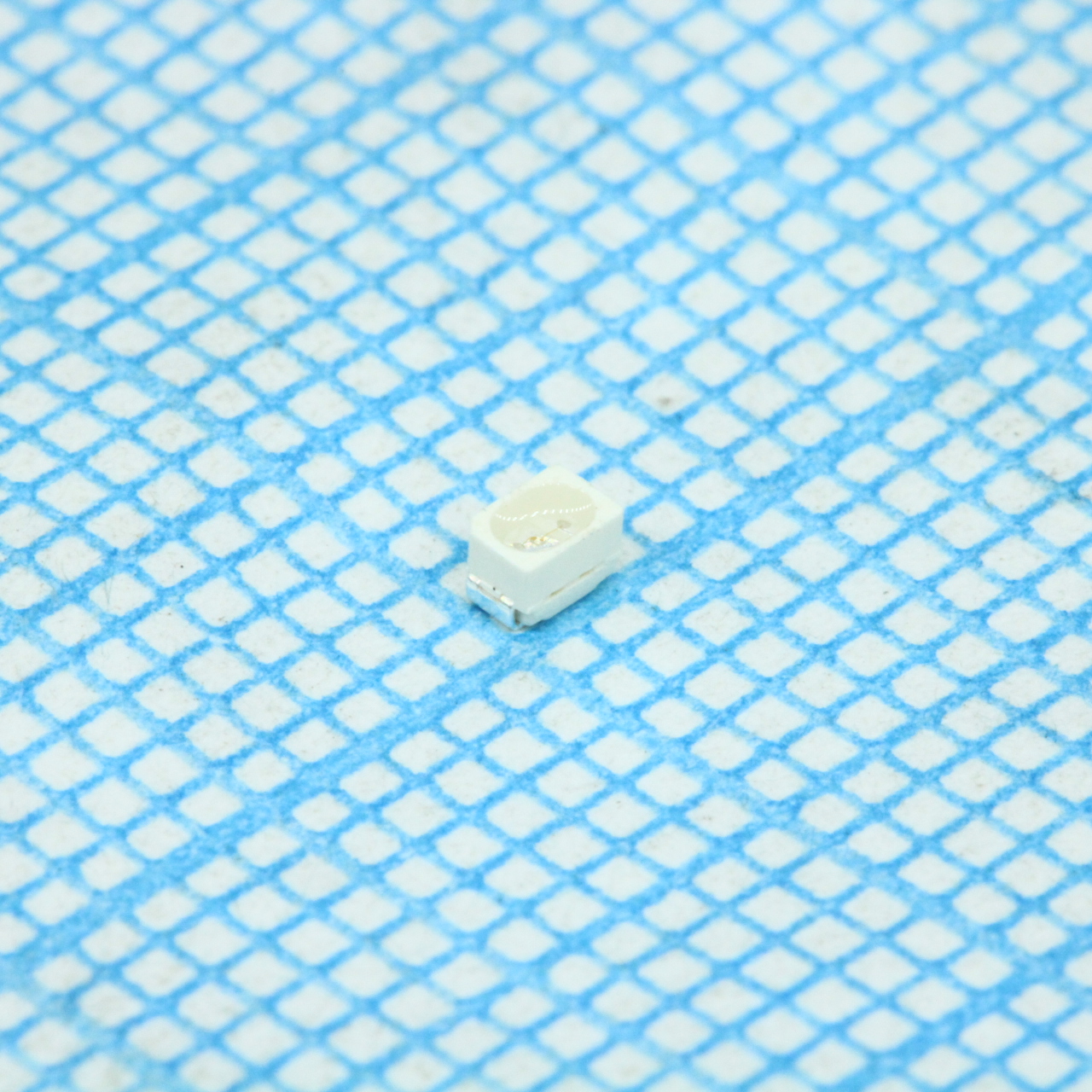 KA-2214QBS-D - Светодиод smd 2,2х1,4мм/синий/465нм/80-150мкд/прозрачный/120°