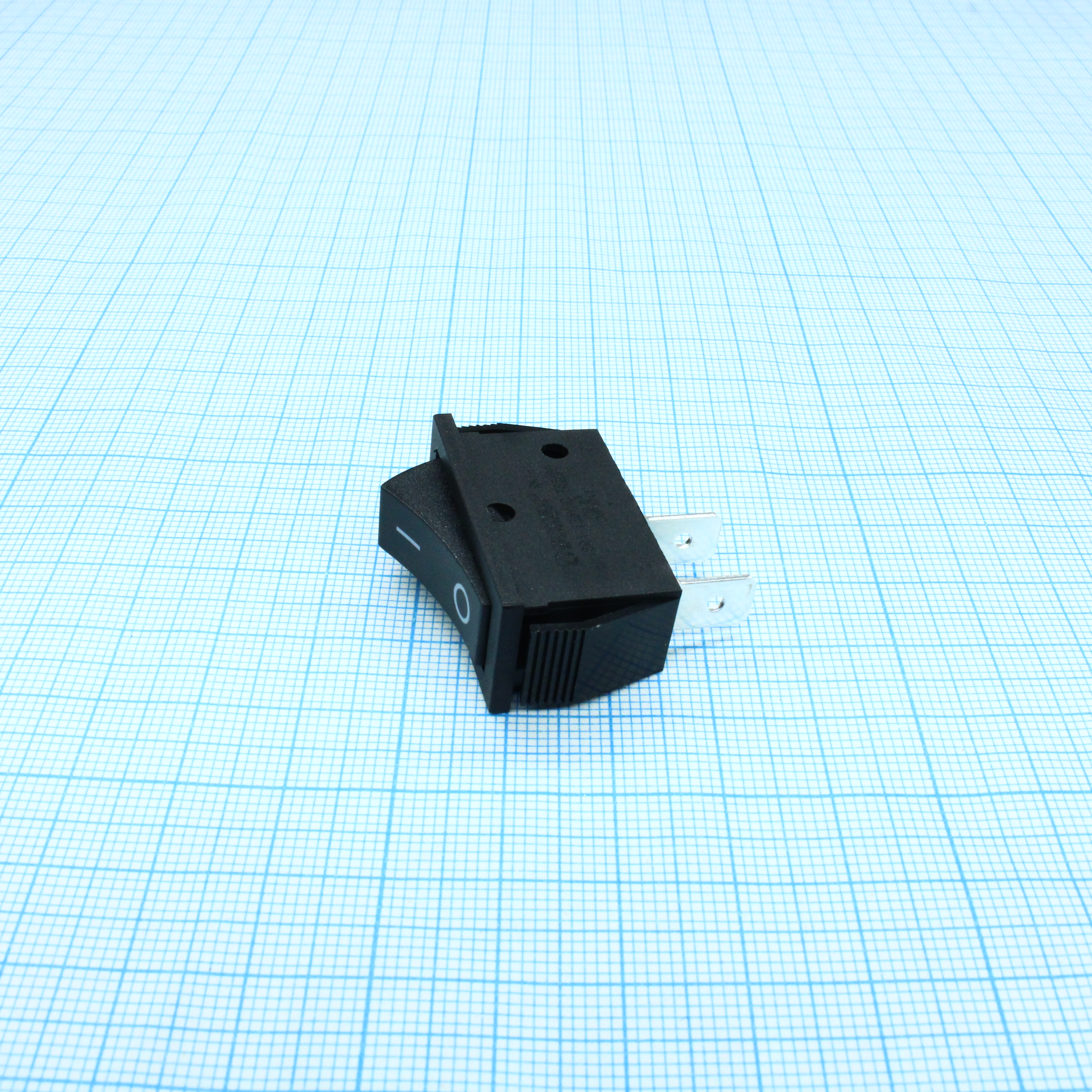 RK1-12 1X1 B/B"0-" - Выключатель клавишный ON-OFF без подсветки цвет корпуса (черный) цвет кнопки (черный)
