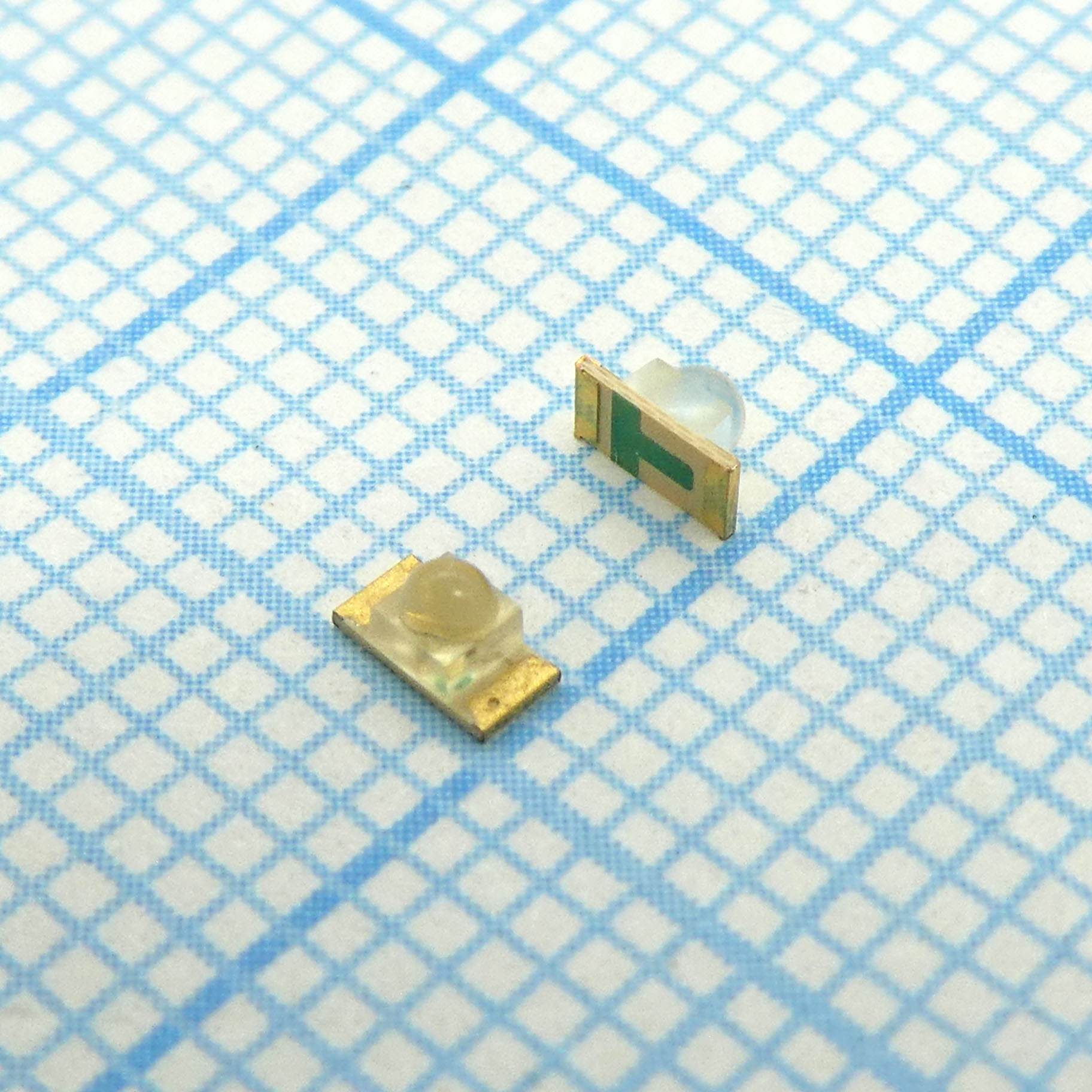 KPTD-3216QBC-G - Светодиод smd 3,2х1,6мм/синий/465нм/480-900мкд/прозрачный/40°