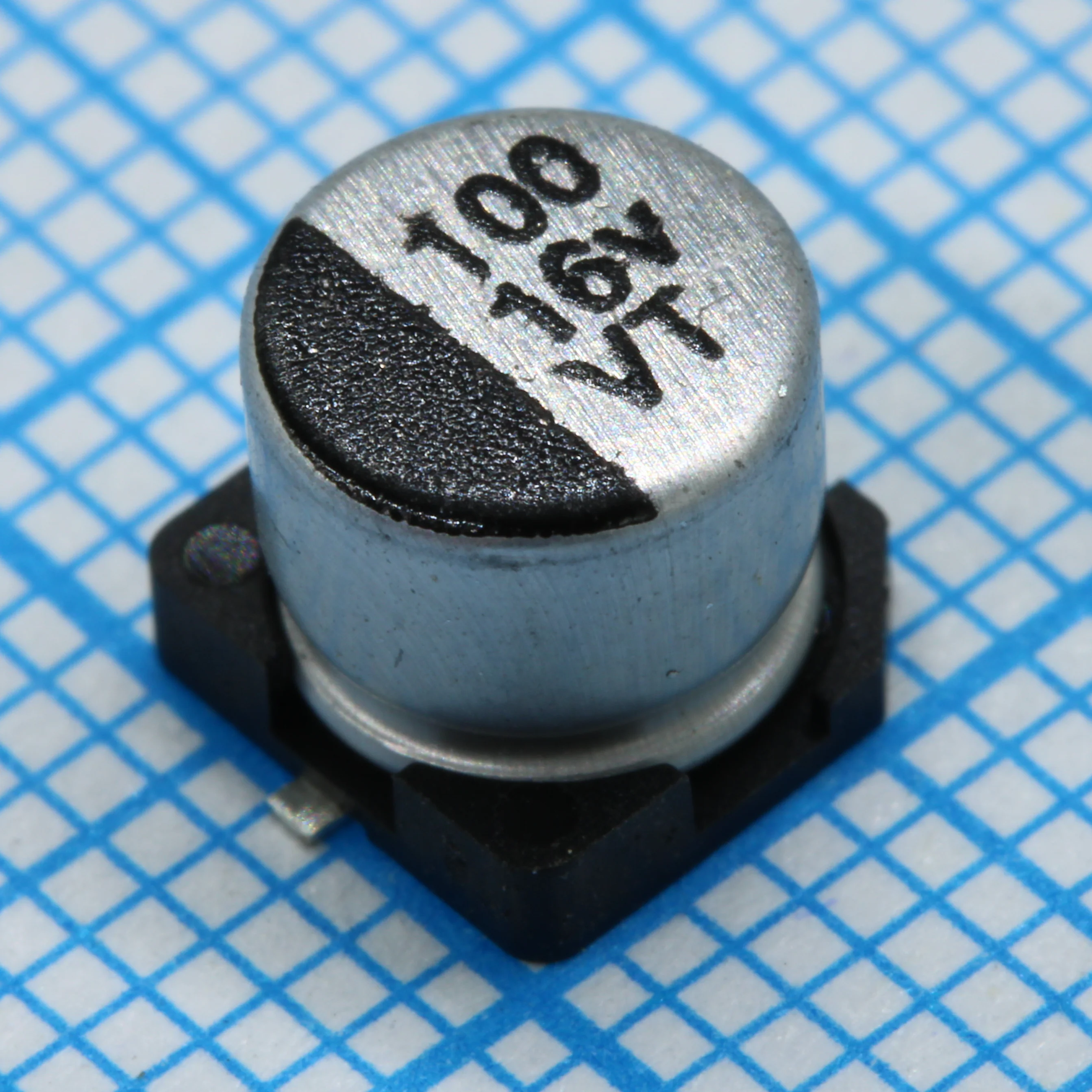VT101M1CBKJ0605VBK - Конденсатор алюминиевый электролитический 100мкФ 16В ±20% (6.3х5.4мм) SMD 60мА 2000часов 105°С лента на катушке