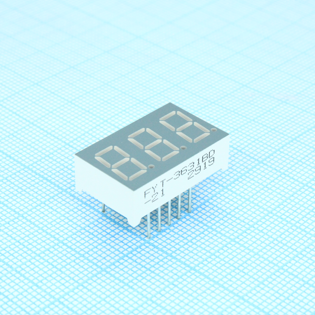 FYT-3631BD-21 - 3-х разрядный индикатор 9,2мм/красный/650нм/26-38мкд/ОА