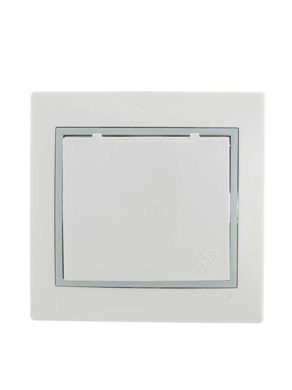 Розетка 1-м СП Mira 16А IP20 с заземл. с защ. крышкой с сер. вставкой керамика бел. 701-0215-123