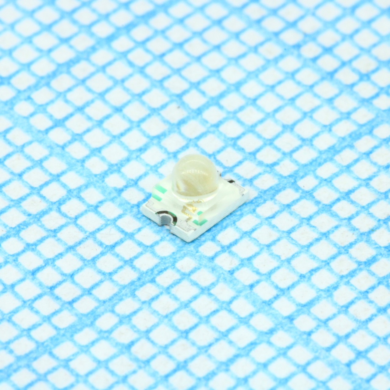 KPD-3224ZGC - Светодиод smd 3,2х2,4мм/зеленый/525нм/3600-7000мкд/прозрачный/20°