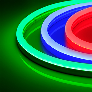 Гибкий неон ARL-NEON-2617-SIDE 24V RGB 030873 - Гибкая герметичная лента (неон серии NEON), сечение 17х26 мм. Светодиоды SMD 5060 72 шт/м. Цвет свечения RGB, угол излучения 120°. Мощность 8 Вт/м, питание 24 В. Класс пылевлагозащиты IP65. Размеры 50000х17х