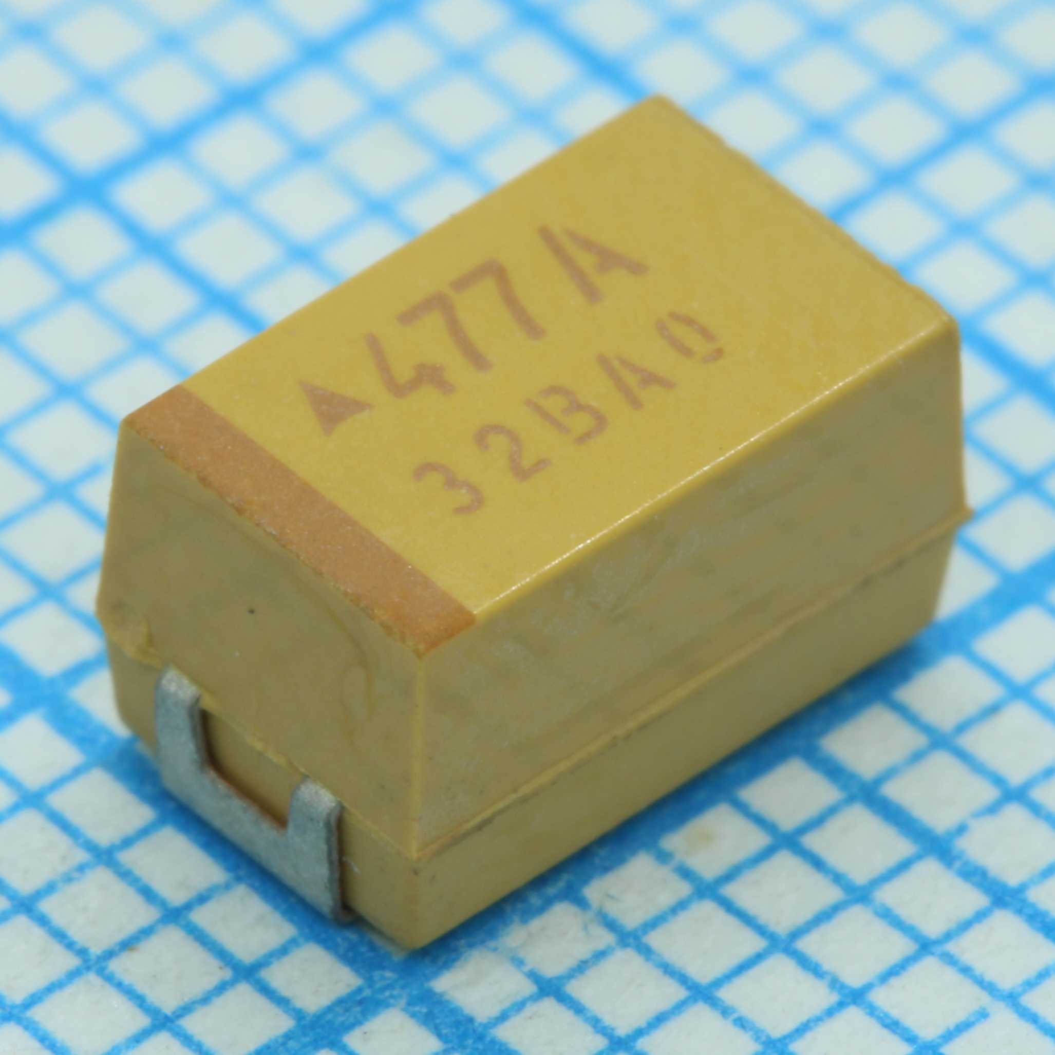 CA45L-E035K476TE400 - Конденсатор танталовый 47мкФ ±10% 35В типоразмер Е низкое ESR