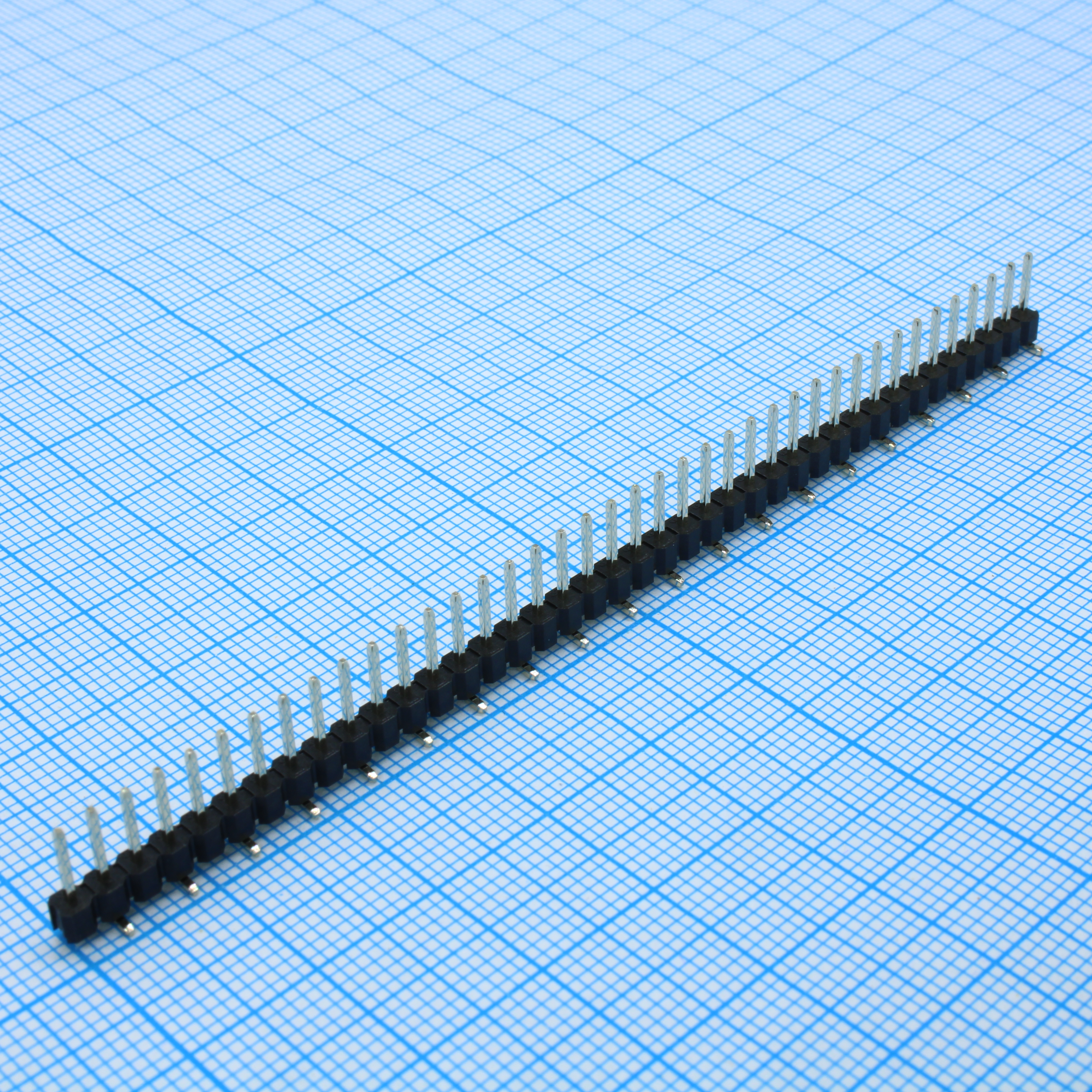 DS1022-1X40MAF1-A0.48-B6.0-C1.25-XB-B - Соединитель штыревой, вилка на плату однорядная, поверхностный монтаж 40pin(1x40), шаг 2.54мм  (A=0.48mm, B=6.00mm, C=1.25mm)