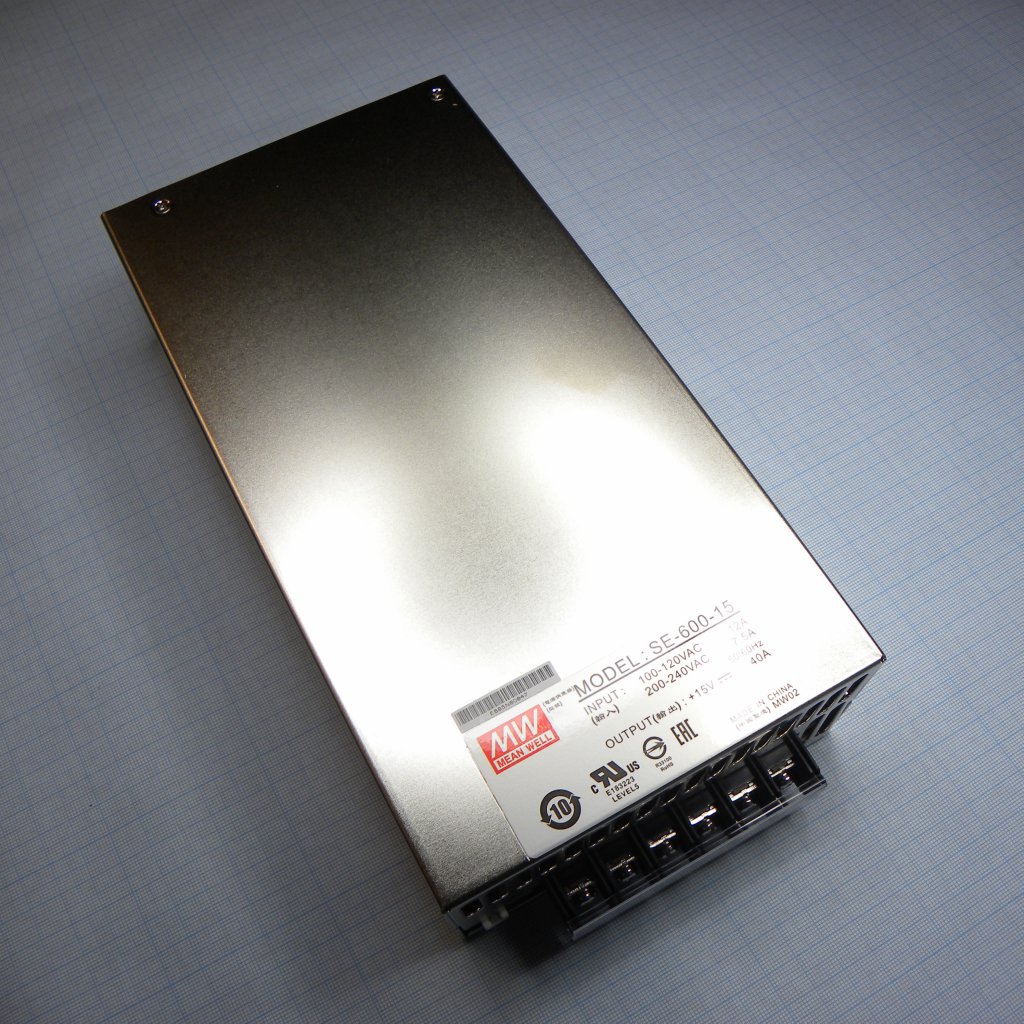 SE-600-15 - AC-DC, 600Вт, вход 180...264VAC, 47...63Гц / 254...370VDC, , выход 15В/0…40A, рег. вых=-5+10%Uном, изоляция 3000В AC, в кожухе 247x127х63.5мм, -20…+60°С