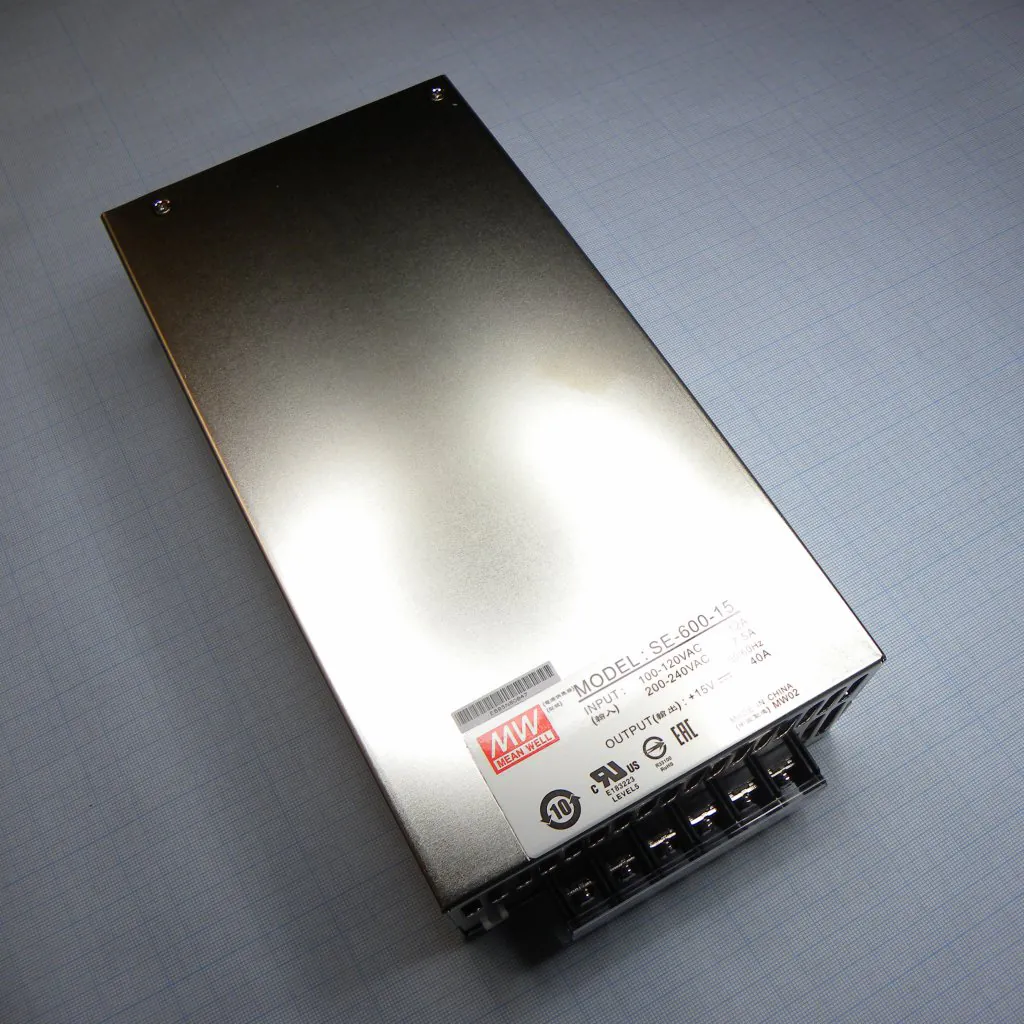 SE-600-15 - AC-DC, 600Вт, вход 180...264VAC, 47...63Гц / 254...370VDC, , выход 15В/0…40A, рег. вых=-5+10%Uном, изоляция 3000В AC, в кожухе 247x127х63.5мм, -20…+60°С