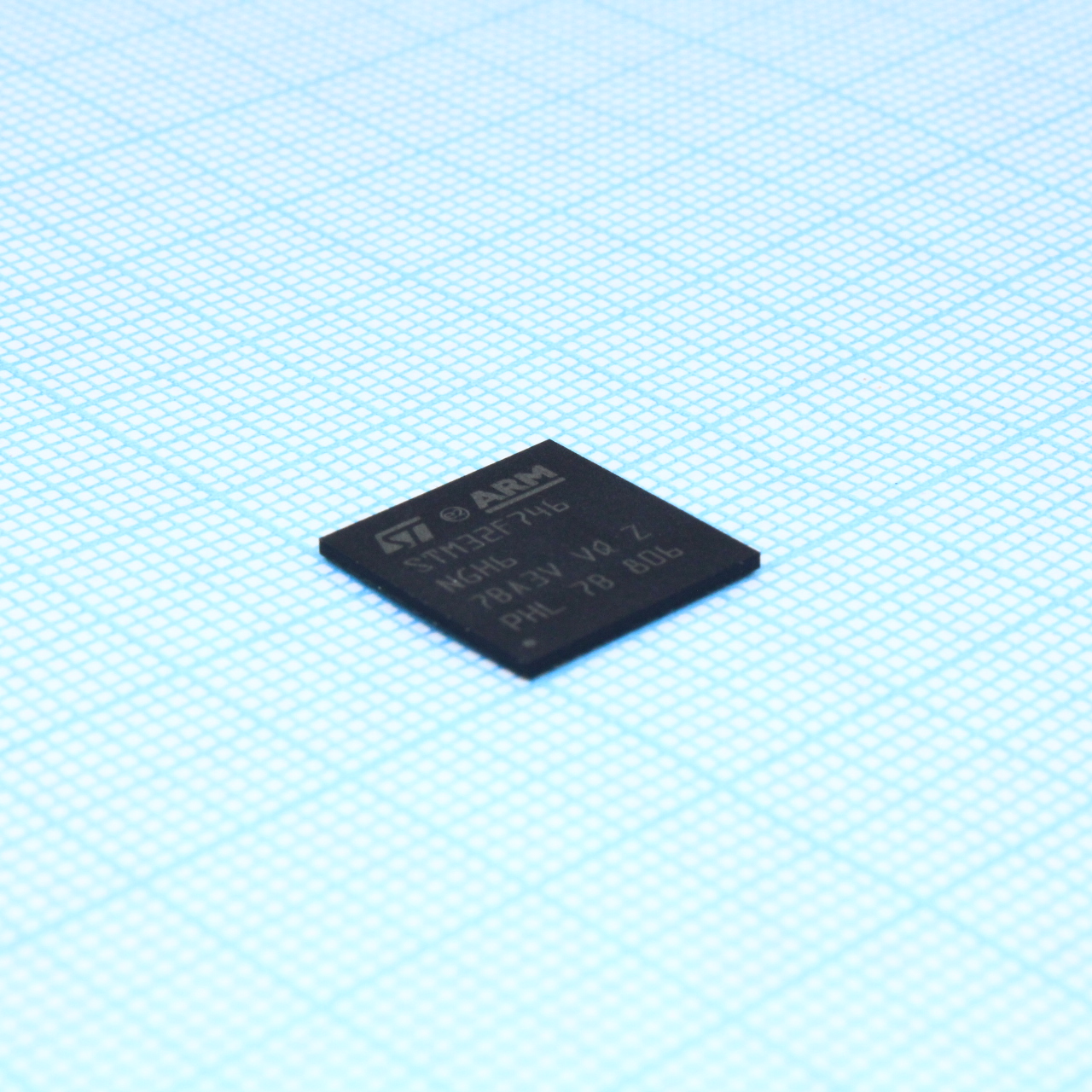 STM32F746NGH6 - Микроконтроллер STM 32-бит ядро ARM Cortex-M7 216МГц 1МБ Флэш-память/320 TFBGA 216/I°