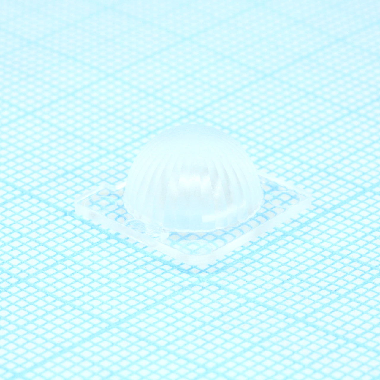 C15247_STRADELLA-HB-W - Линза прозрачная квадратная 14х14х7.1мм 90°