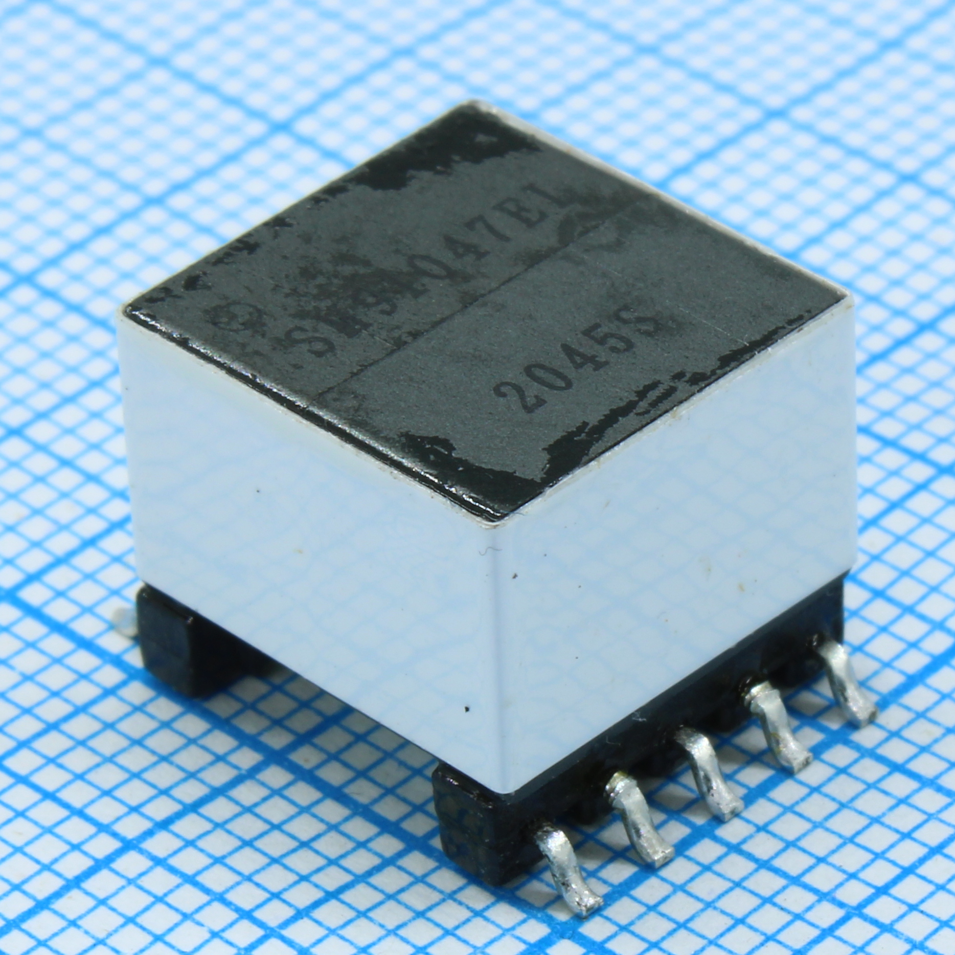 SM91047EL - Трансформатор импульсный 11.875:1 8Ом первичн. 0.104Ом вторичн. 10 выводов SMD