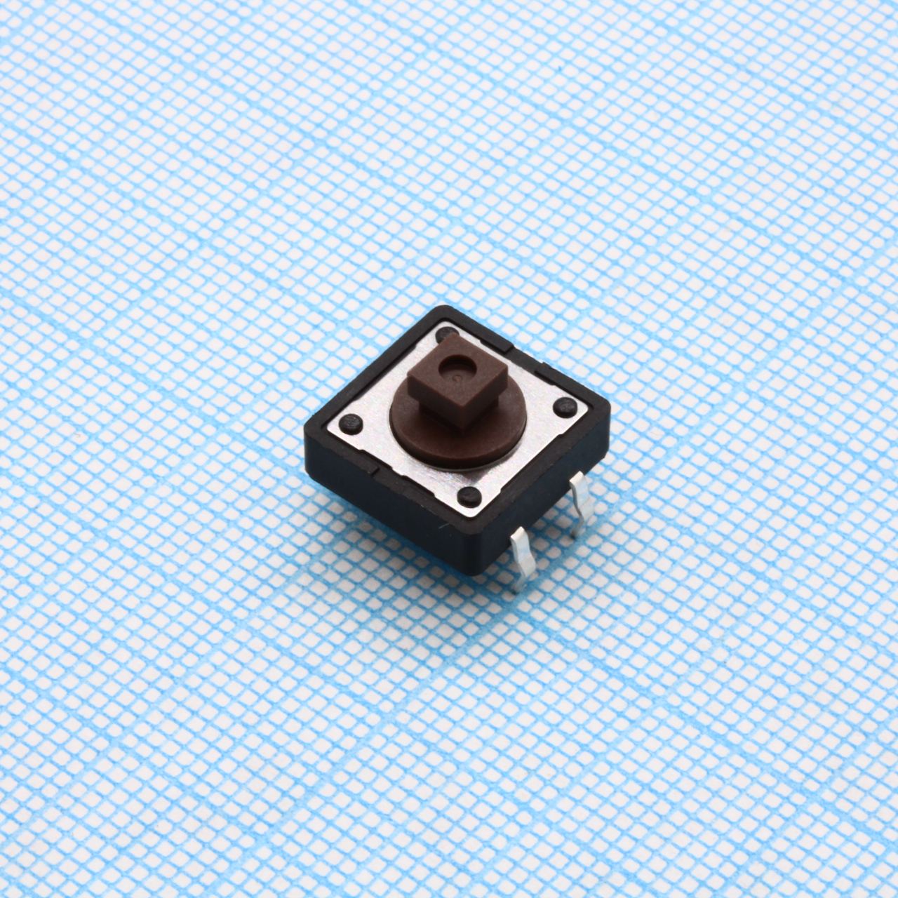 DTS-24N-V - Кнопка тактильная 12х12х7.3мм 160гр 1000000 циклов монтаж в отверстие