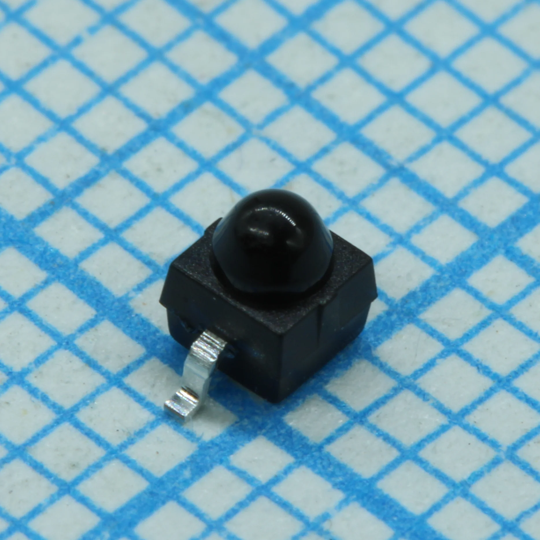 VEMD2020X01 - Фотодиод smd 2,3х2,3мм/780-1050нм/15°