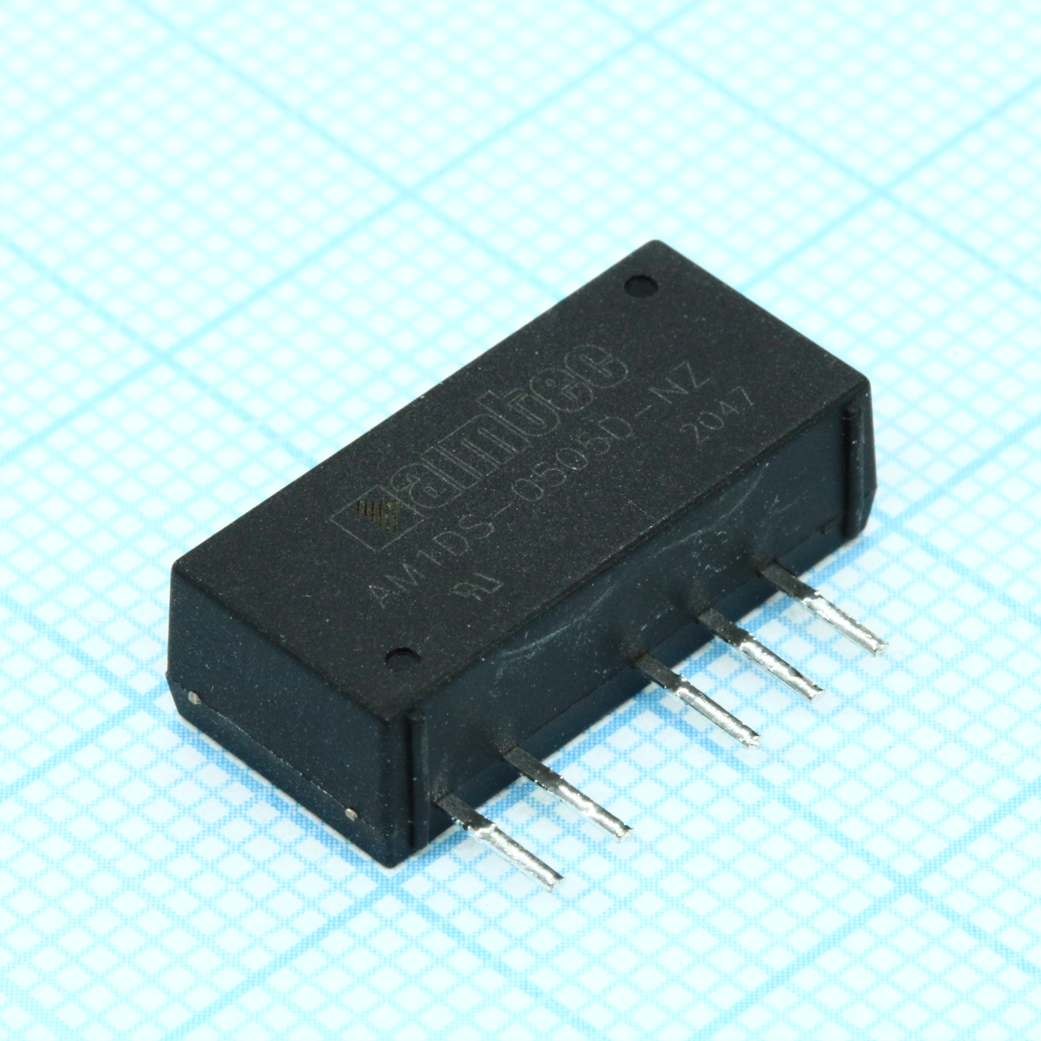 AM1DS-0505D-NZ - DC/DC, 1Вт, вход 4.5…5.5В, выход ±5В/±0.1А, изоляция 1500В DC, КПД 80%, максимальная емкостная нагрузка не более ±100мкФ, SIP7, 19.5x6x9.35мм, -40…105°C, пластик