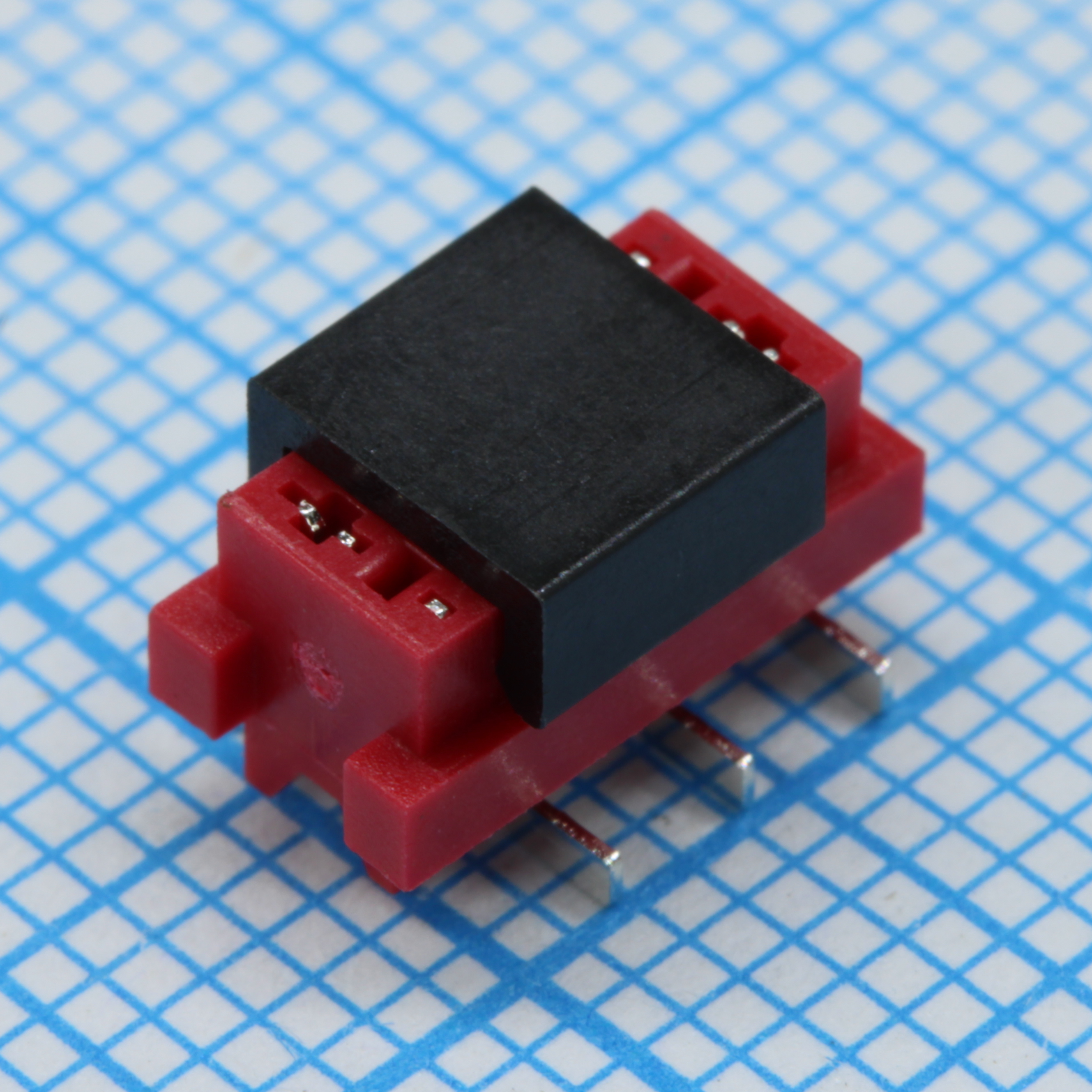 L-KLS1-204G-06-R-C-R - Розетка на плату 6 контактов шаг 1.27мм