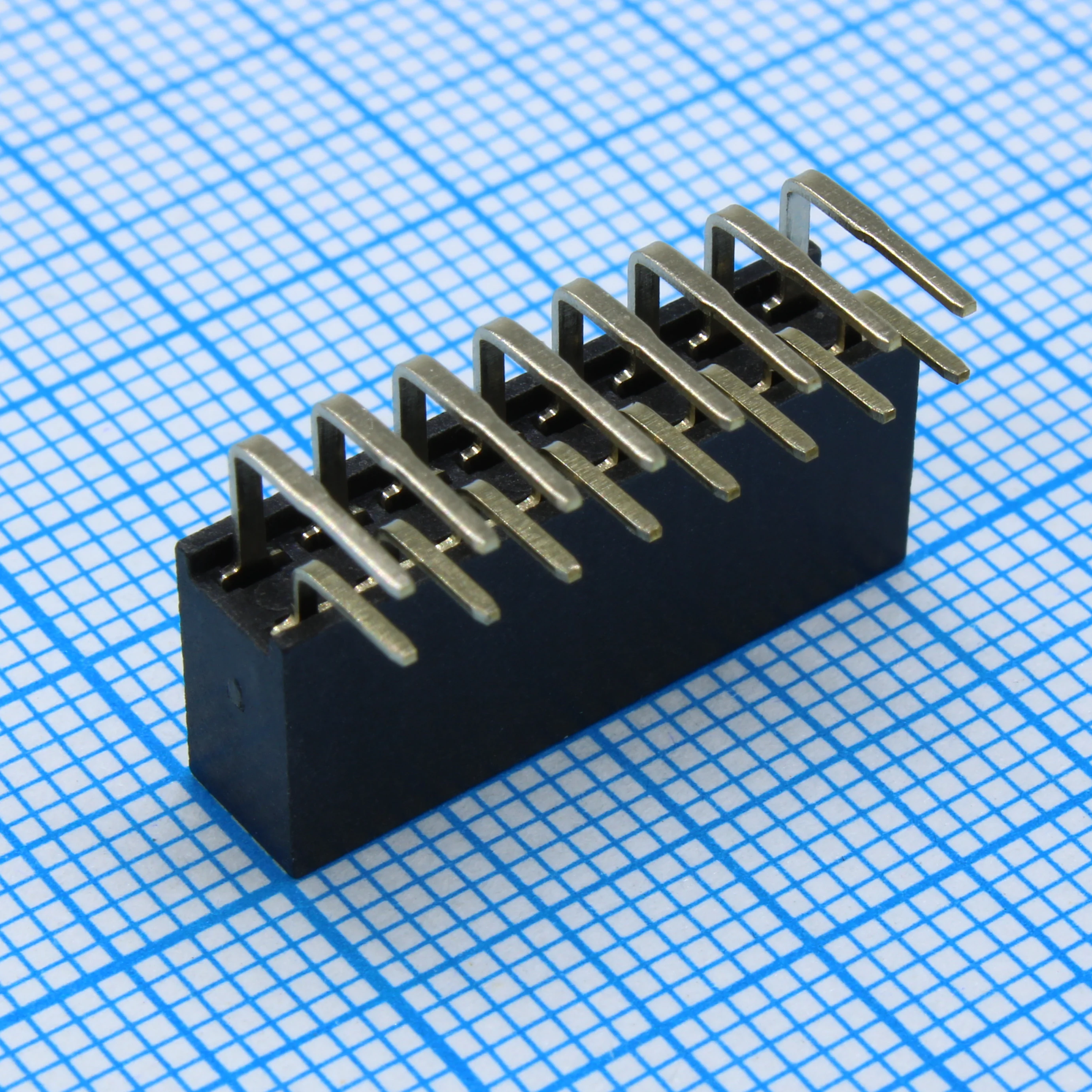 DS1024-2X8R2 - Гнездо на плату угловое 2x8 конт., шаг 2.54 мм., длина 8.5мм