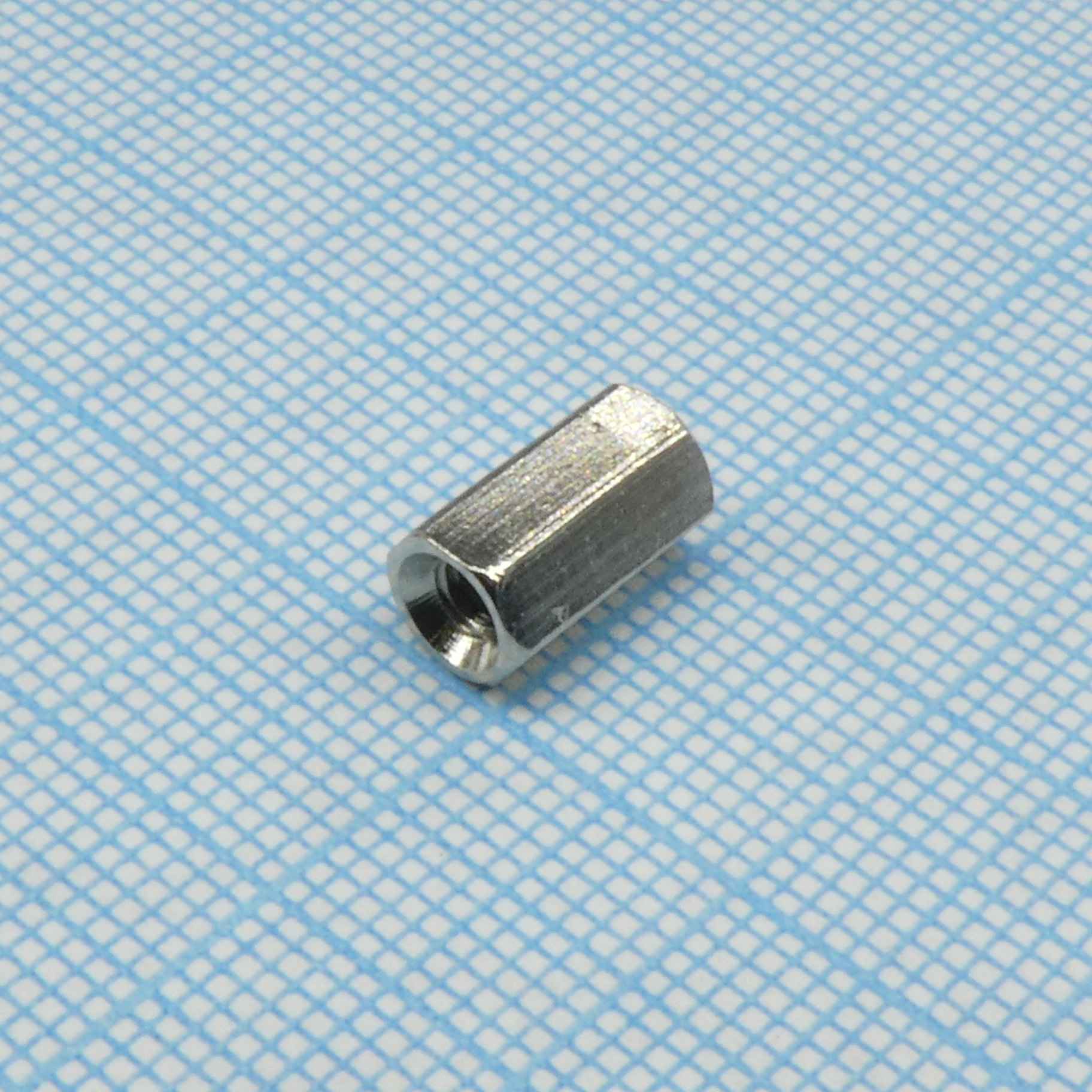 H-L1000-0600-5-03-2N - Стойка латунная никелированная для печатной платы, шестигранная, М3, 10мм, отверстие-отверстие