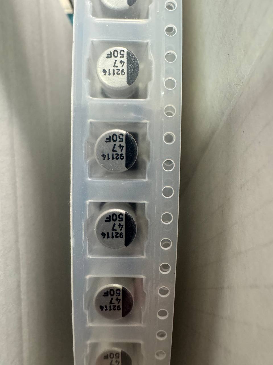 Электролитический конденсатор RC1H476M6L07KVR