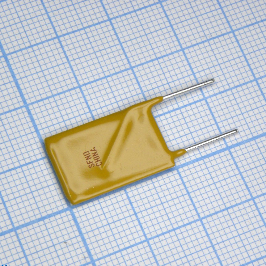 RUEF500 - Самовосстанавливающийся предохранитель PTC 5A(hold) 10A(trip) 30V 100A 3W 14.5s 0.01Ohm Radial 14 X 3 X 24.1mm Bag