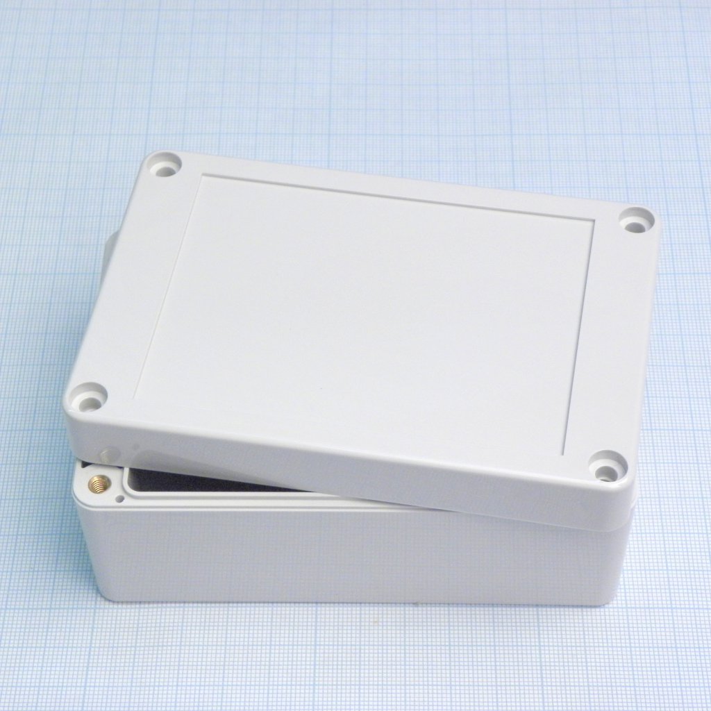 G2104 - Герметичный корпус из поликарбоната, IP65, светло-серый