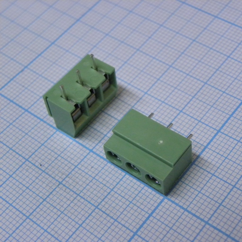 DG126-5.0-03P-14-00A(H) - Винтовой клеммный блок с защитой провода, 3 контакта. Серия DG126-5.0