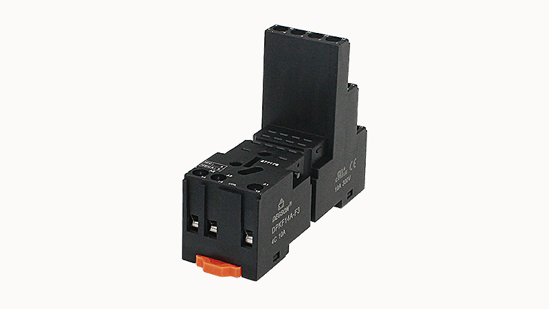 Колодка для реле DPKF14A-F3 - Колодка для реле DRPE-4C, 10A, 300V, фиксация провода: зажимная клетка, с защитой от прикосновения, с разъемом для модуля DMD, пластик, цвет: черный, монтаж на DIN рейку