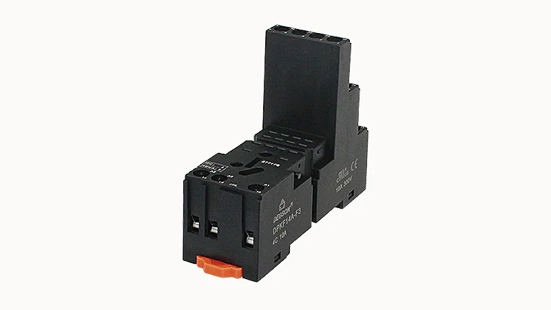Колодка для реле DPKF14A-F3 - Колодка для реле DRPE-4C, 10A, 300V, фиксация провода: зажимная клетка, с защитой от прикосновения, с разъемом для модуля DMD, пластик, цвет: черный, монтаж на DIN рейку