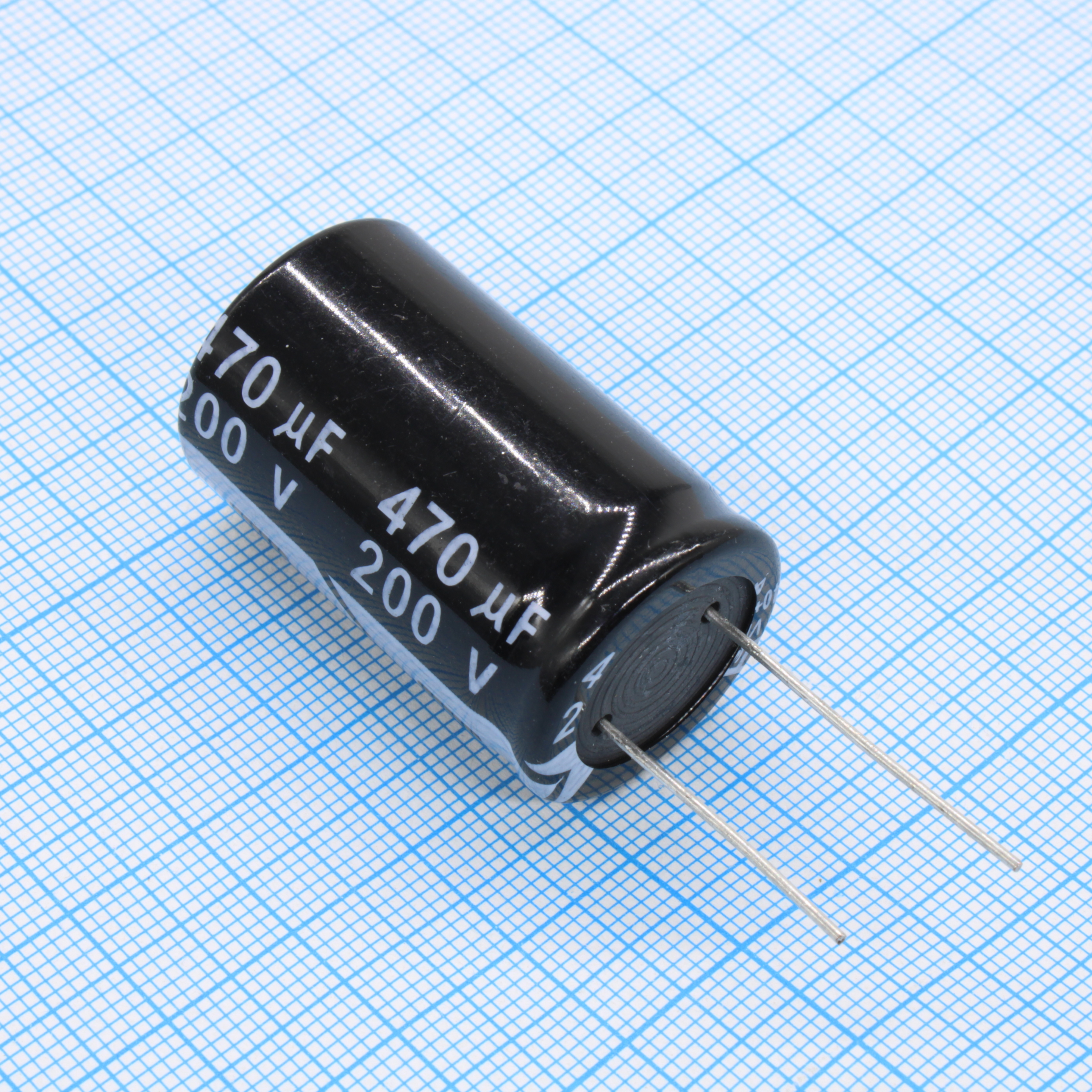 KM471M2DBKJ2235VBK - Конденсатор алюминиевый электролитический радиальный 470мкФ 200В ±20% 22*35 P:10мм  2000ч 105°С