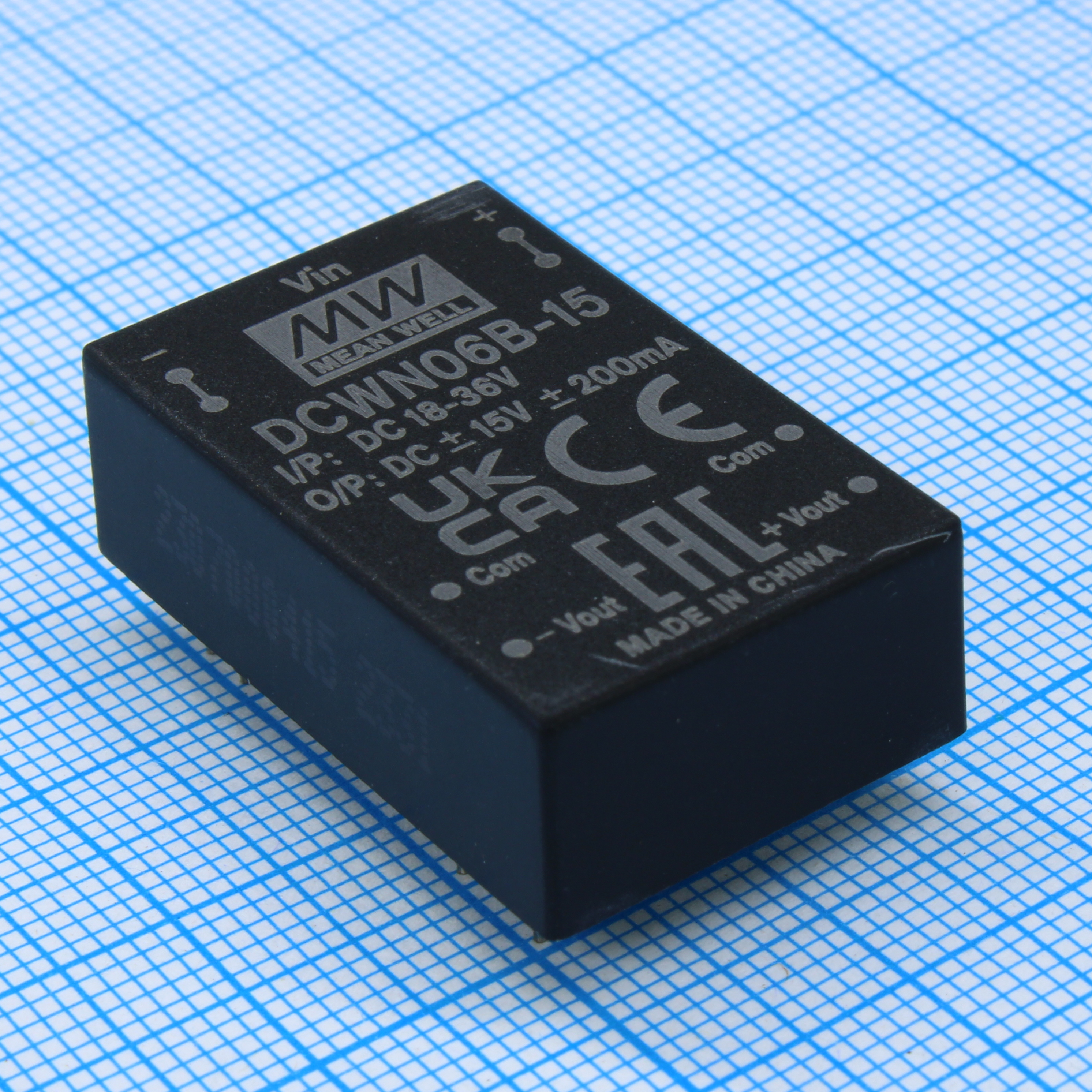 DCWN06B-15 - Преобразователь DC/DC, 6Вт, вход 18…36В, выход ±15В/±0…200мА, изоляция 3000В DC, DIP24 (31.8х20.3Х10.2мм), -40…+90°С