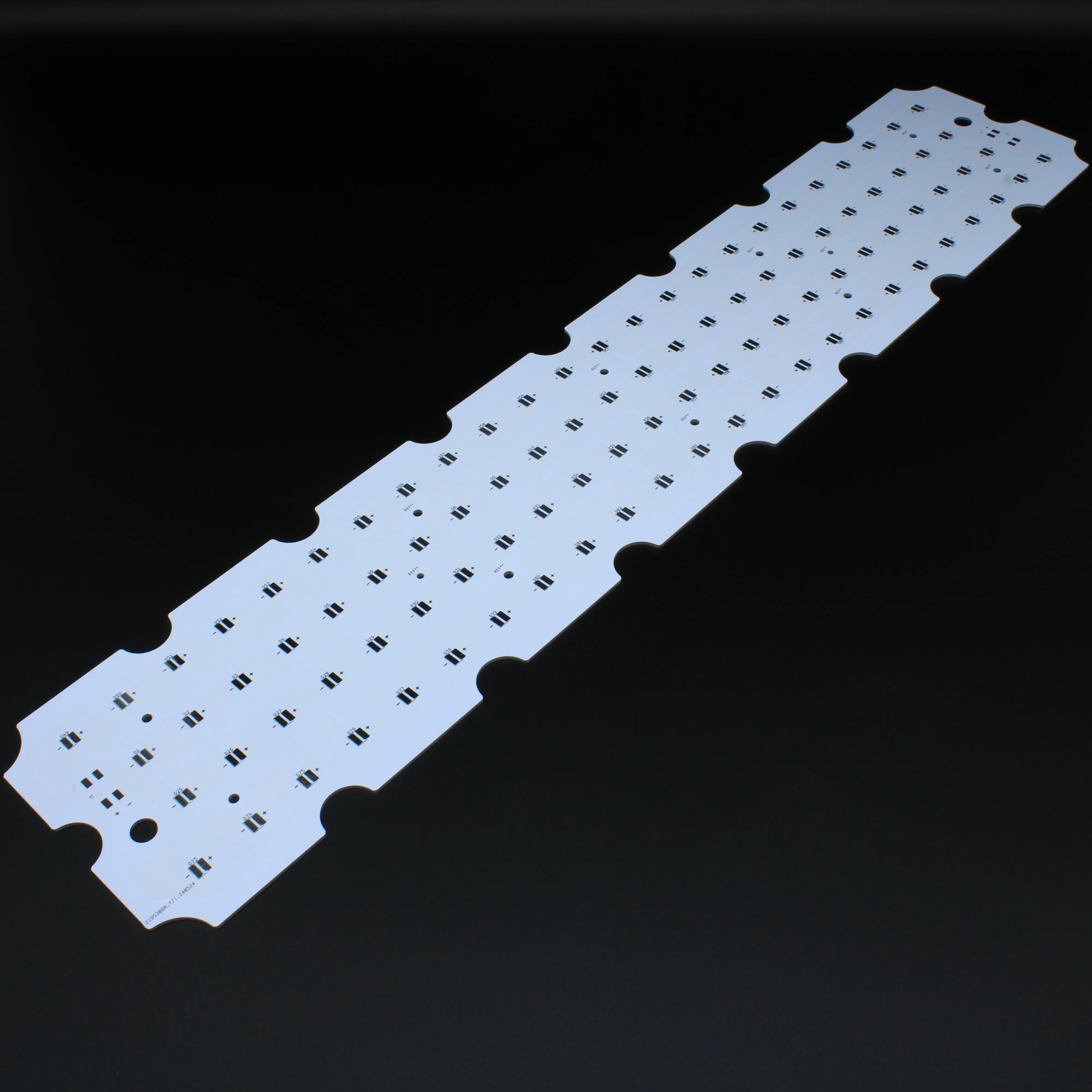 PCB ARHB520D96LED (4x24) - Плата Al, на 96 светодиодов 5050 (4x24) под линзу ARHB520D96LED