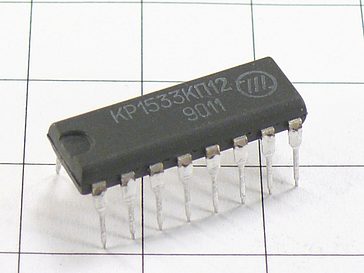 Микросхема КР1533КП12