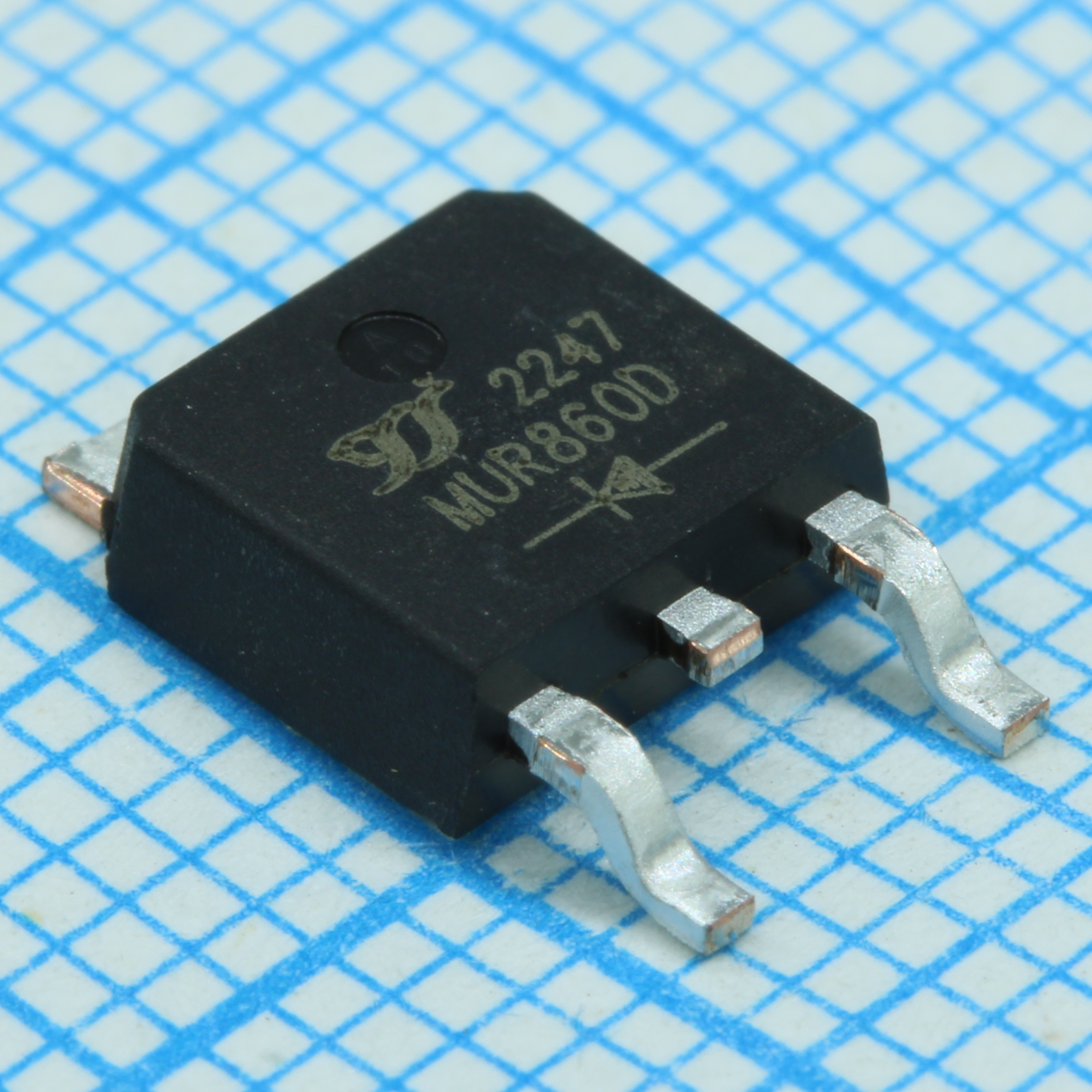 MUR860D - Диод выпрямительный 600В 8А