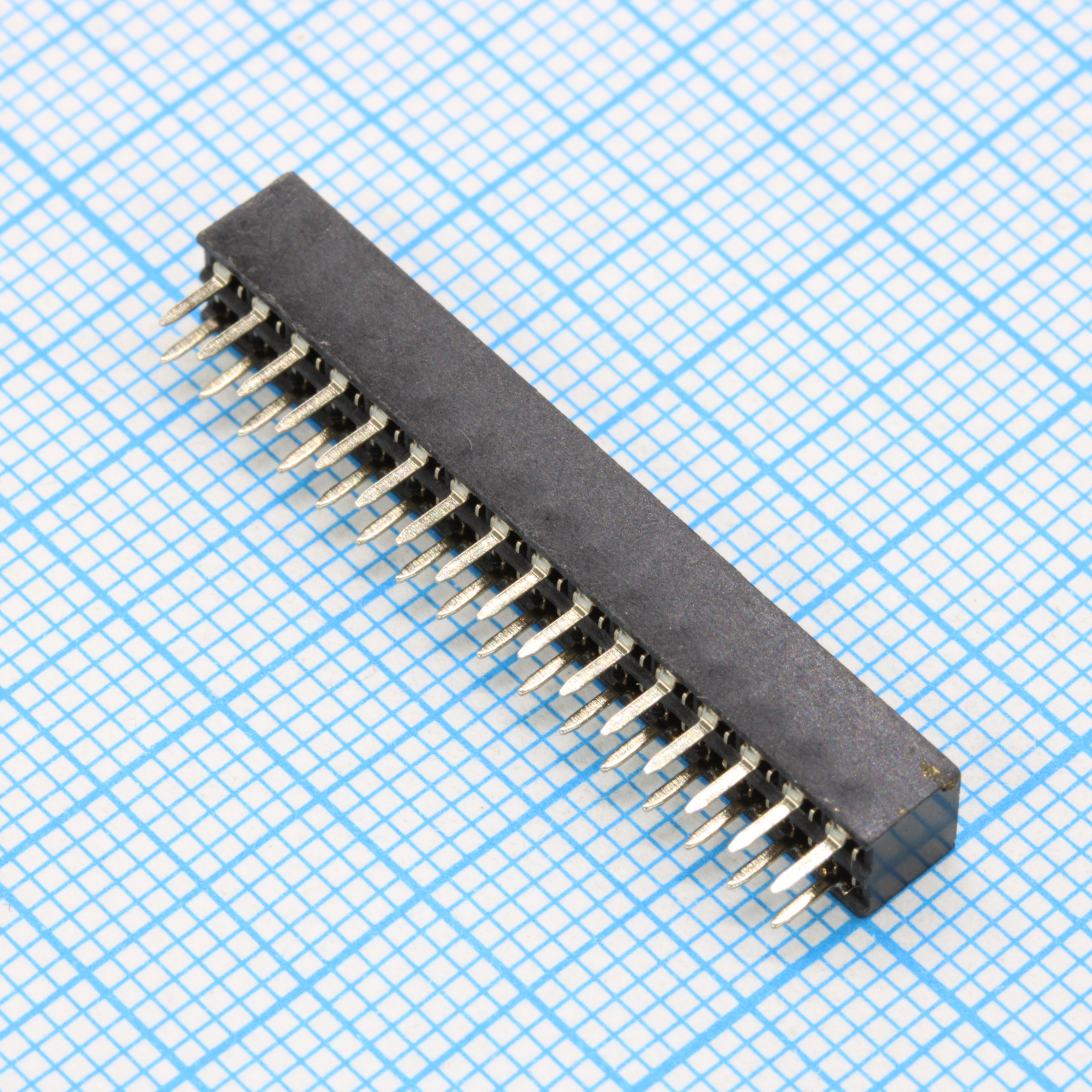 DS1026-05-2X16S8BV - Гнездо на плату 2x16 конт., шаг 2.00мм, высота 4.3мм, позолоч.