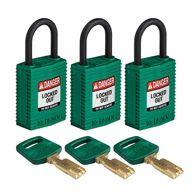 gws150191 - Замки SafeKey нейлоновые компактные, нейлоновая дужка, высота дужки – 25 мм, диаметр дужки – 4.3 мм, нейлоновый корпус, размеры корпуса – 43х32х19 мм, система "Одинаковые ключи", цвет – зеленый, 3 шт/упак