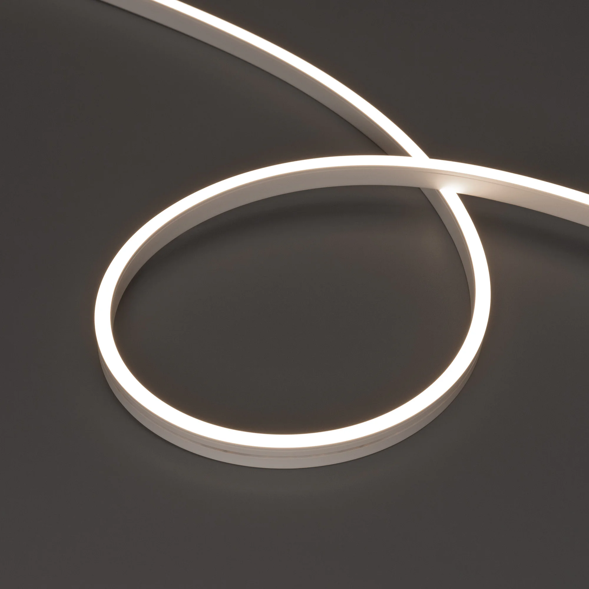 Лента герметичная MOONLIGHT-SIDE-A120-06x12mm 24V Day4000 (9.6 W/m, IP65, 5m, wire x2) 041034 - Гибкая герметичная лента (неон серии MOONLIGHT), сечение 6х12 мм. Светодиоды SMD 2835 120 шт/м. Цвет свечения ДНЕВНОЙ (4000 К), индекс цветопередачи CRI>90, св