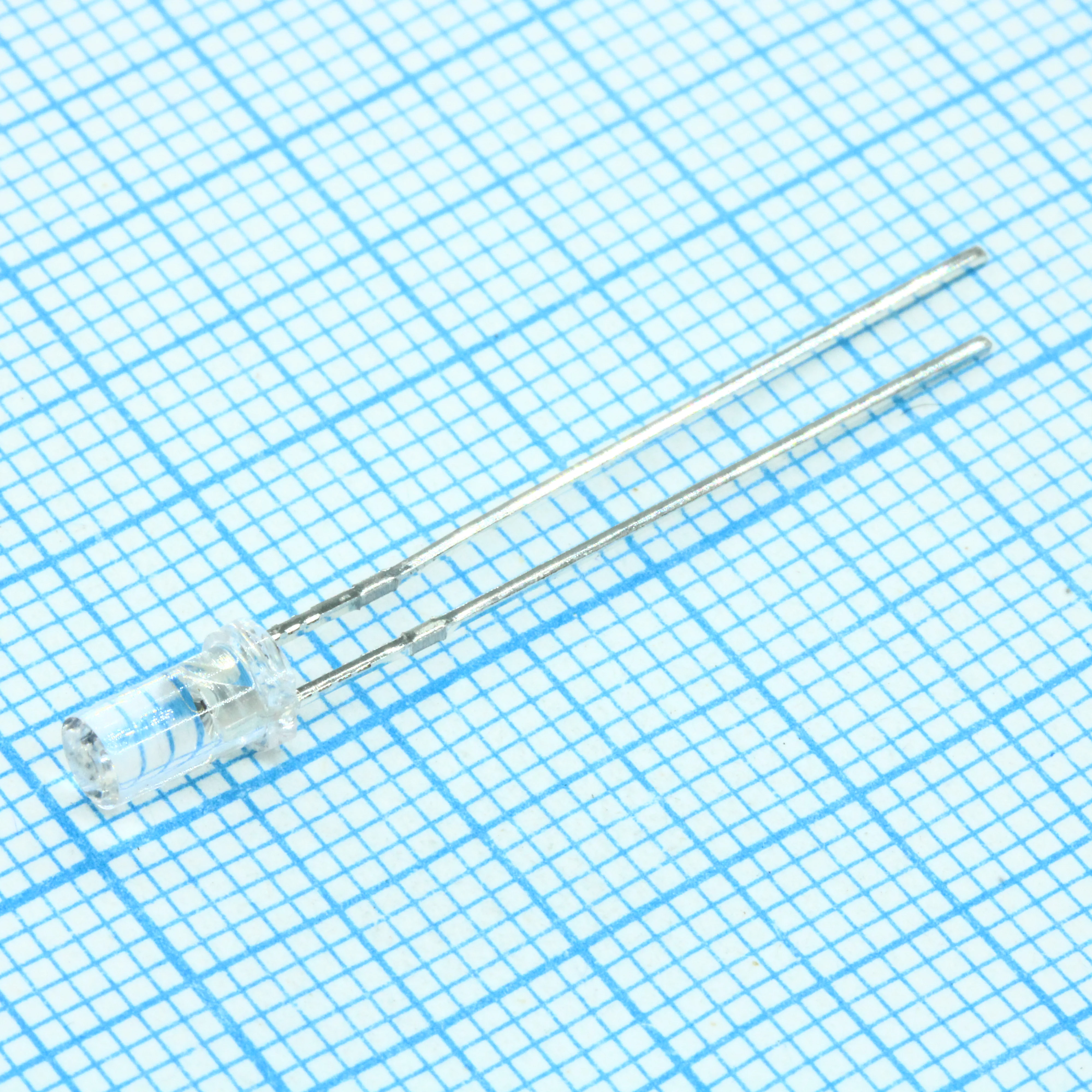 FYL-3044SURC1C - Светодиод 3мм Красный, прозрачный 300мКд 90°