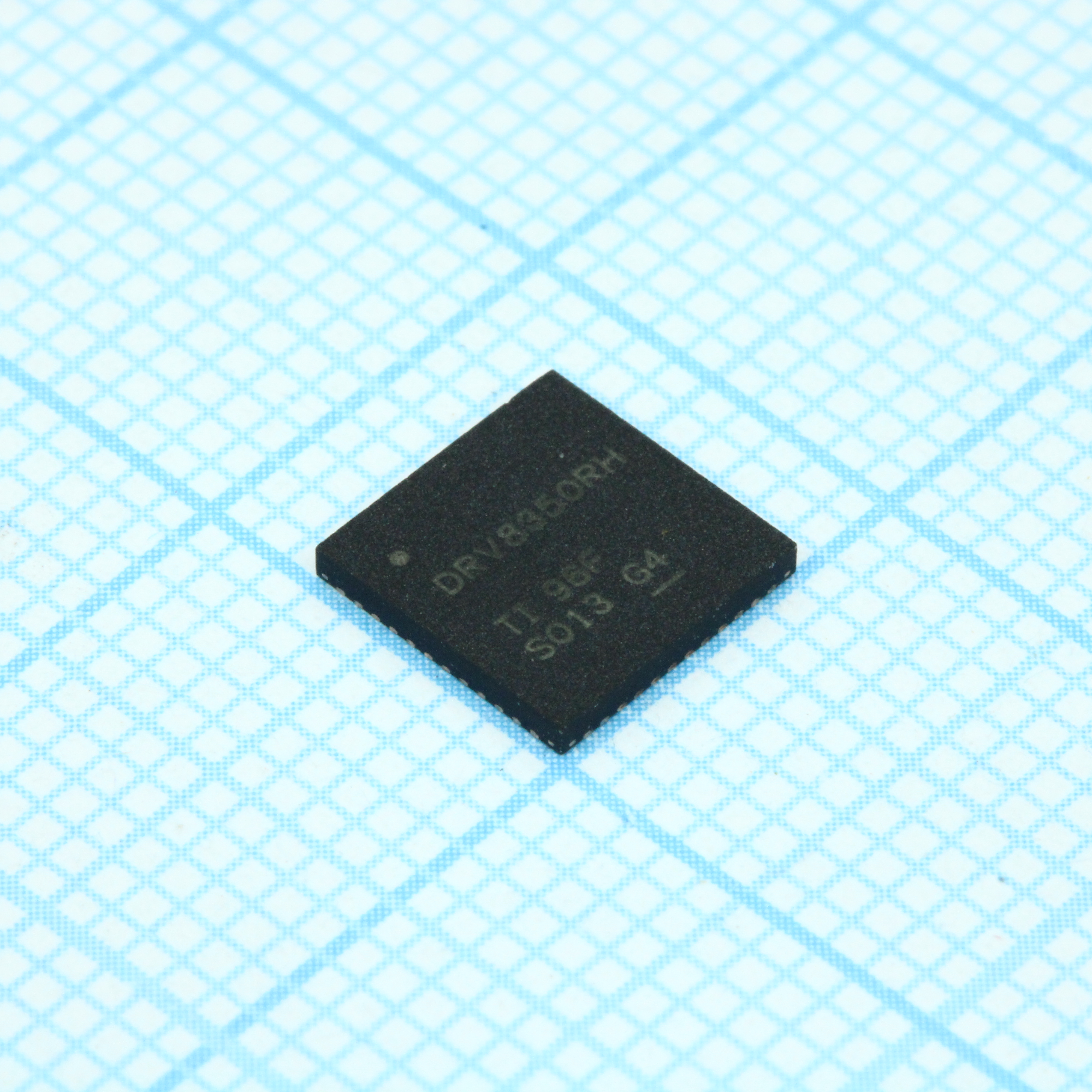 DRV8350RHRGZR - Драйвер двигателя трехфазный полумостовой 48-Pin VQFN EP лента на катушке