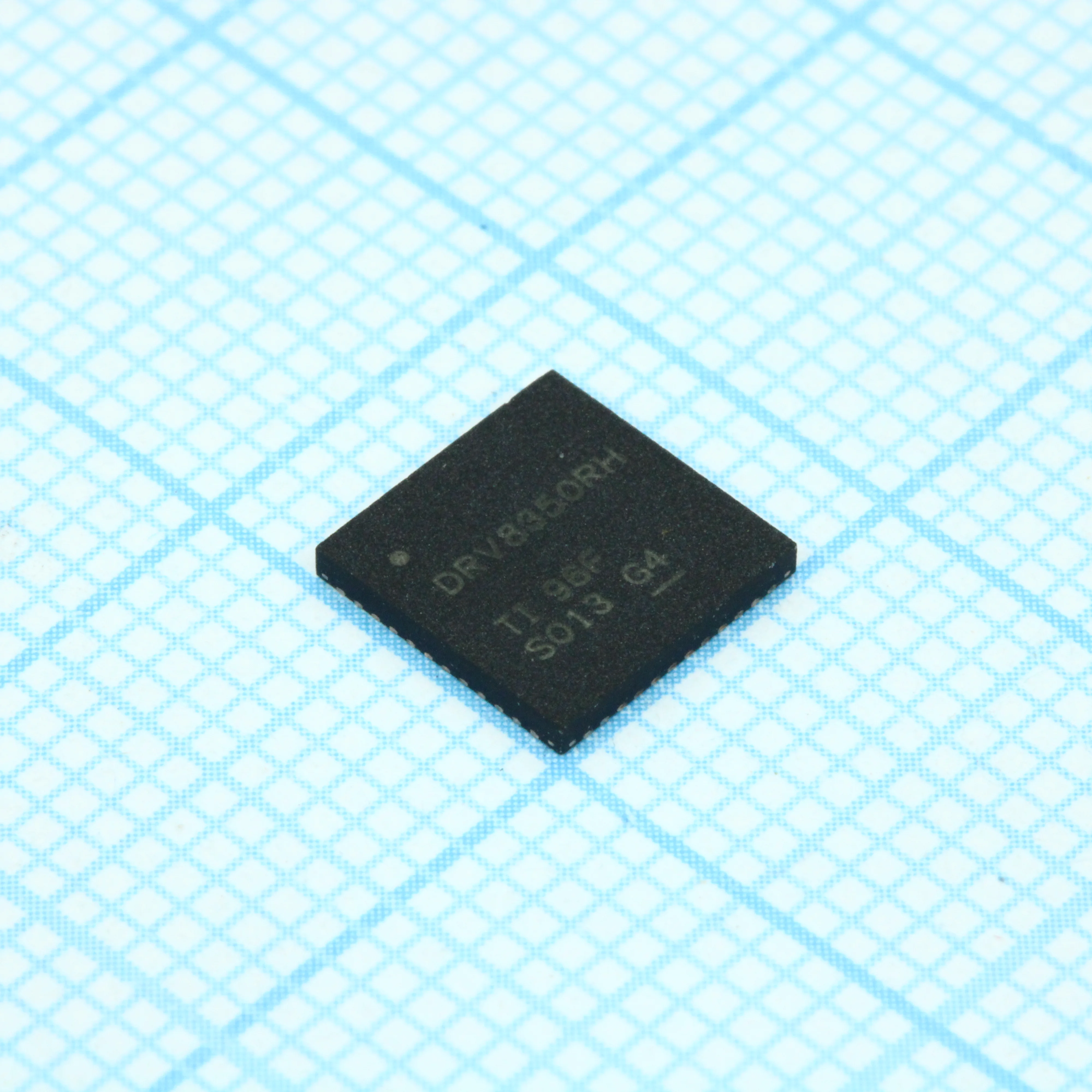 DRV8350RHRGZR - Драйвер двигателя трехфазный полумостовой 48-Pin VQFN EP лента на катушке